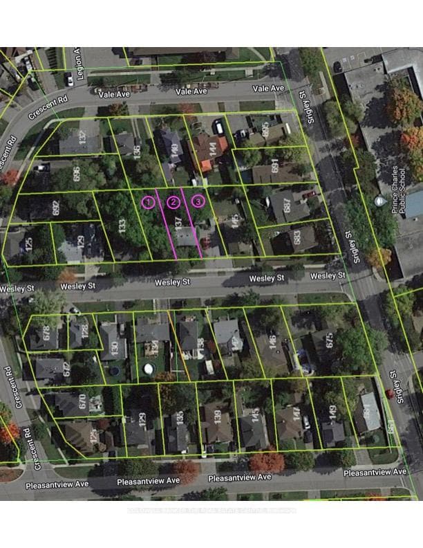 137 Wesley Street, Newmarket, ON L3Y 3N9
