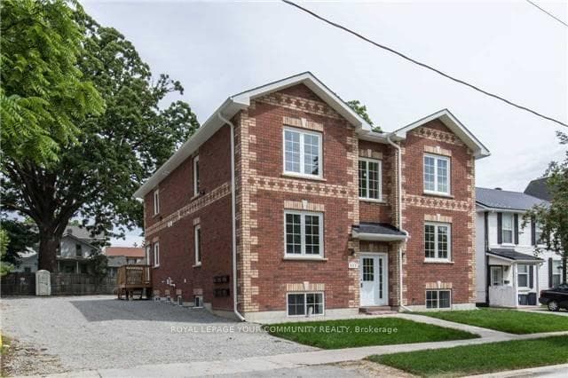 443 Timothy Street, Newmarket, ON L3Y 1P7