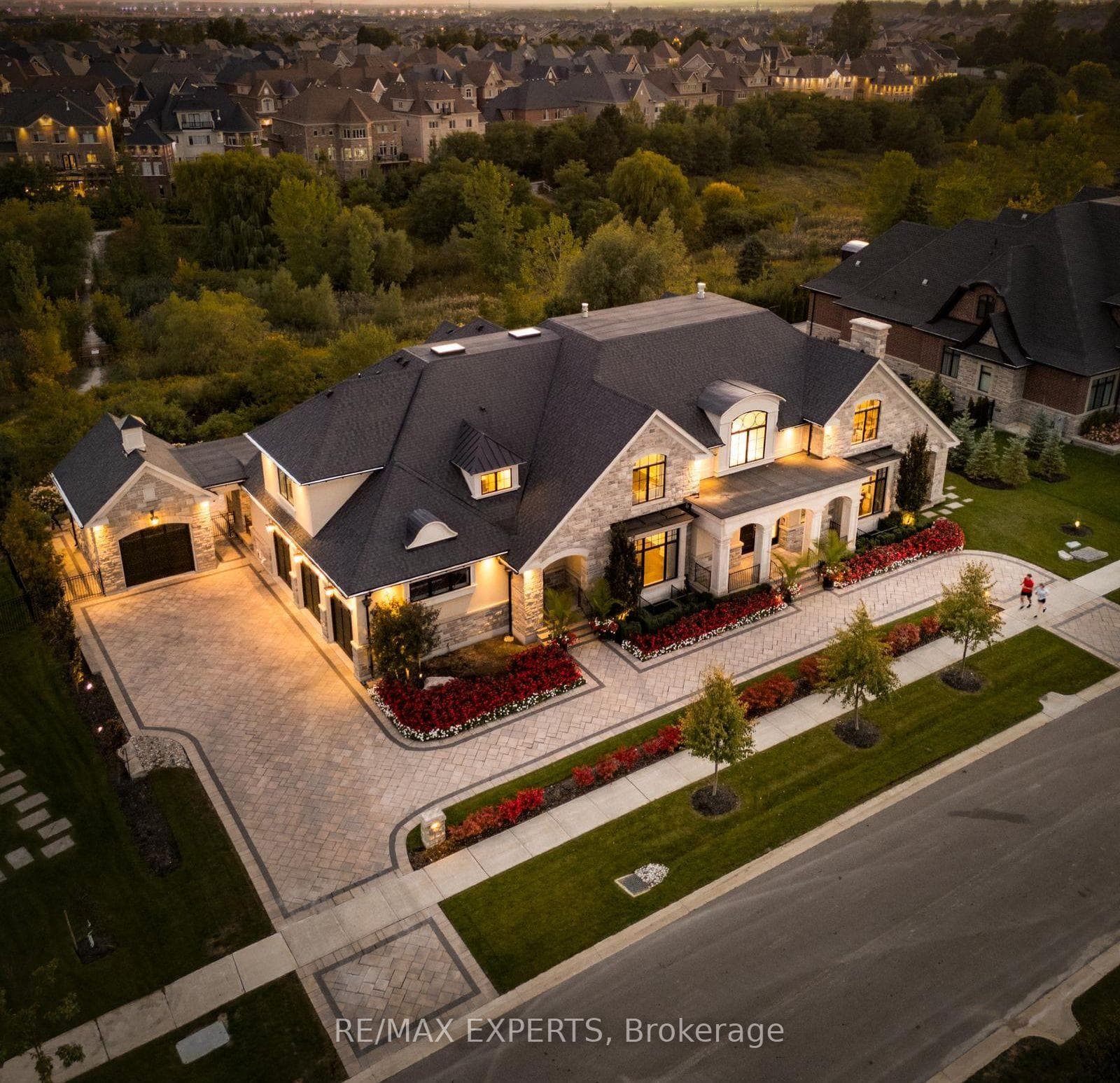 205 Northern Pines Boulevard, Vaughan, ON L4H 4E5
