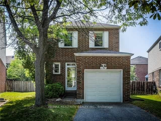 137 Glenmanor Way, Vaughan, ON L4J 3A3