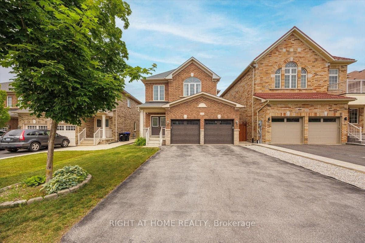 166 Gardiner Drive, Bradford West Gwillimbury, ON L3Z 0J5