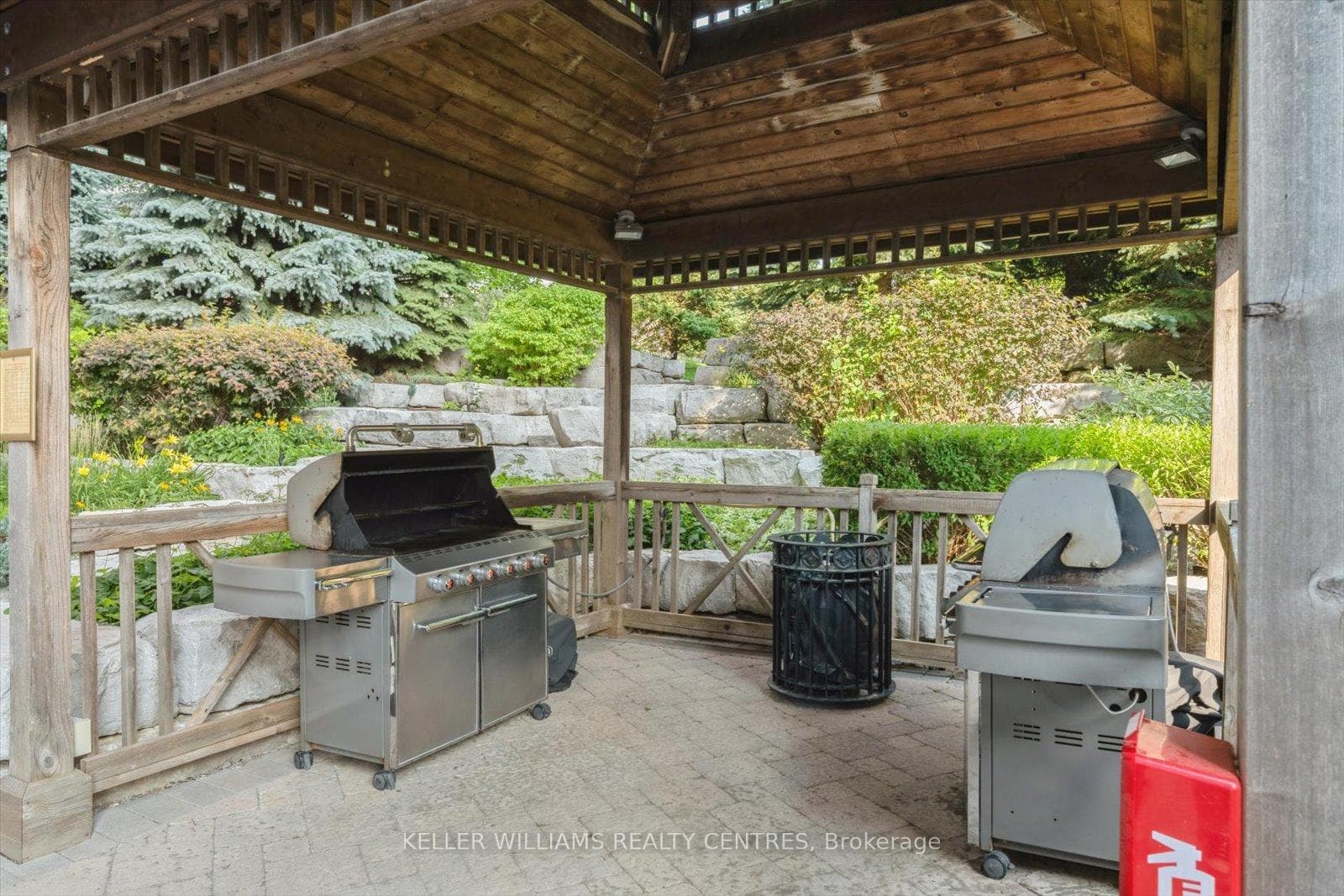 9245 Jane Street 902, Vaughan, ON L6A 0J9