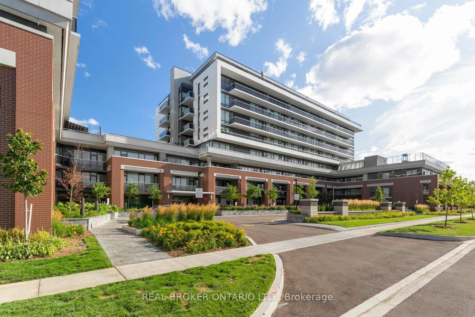 4800 Highway 7 N/A 805, Vaughan, ON L4L 1H8