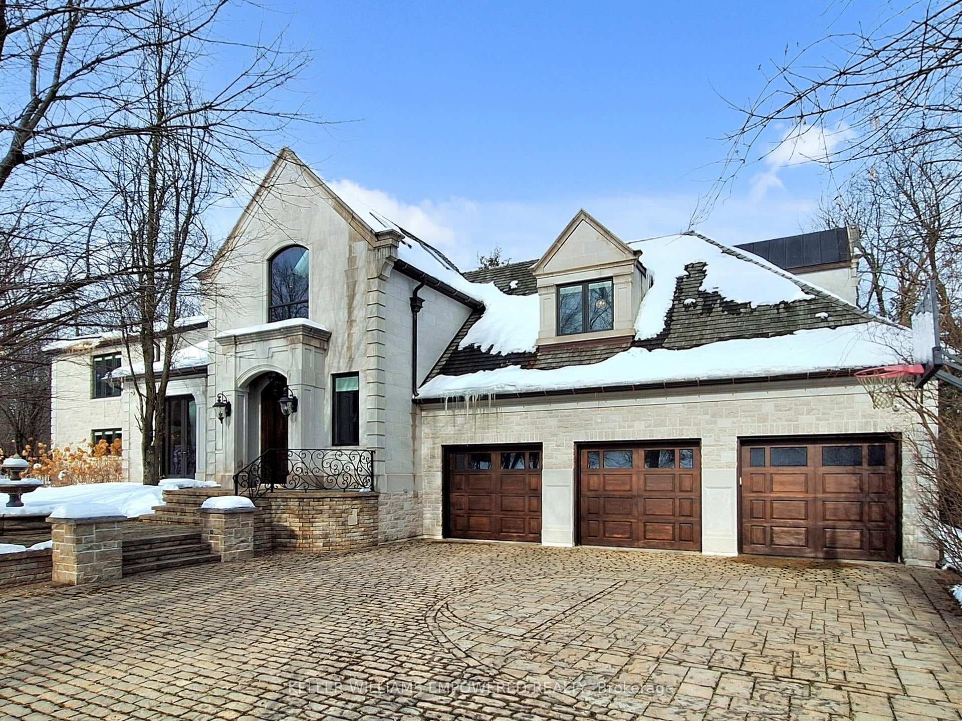 43 Woodland Acres Crescent, Vaughan, ON L6A 1G1