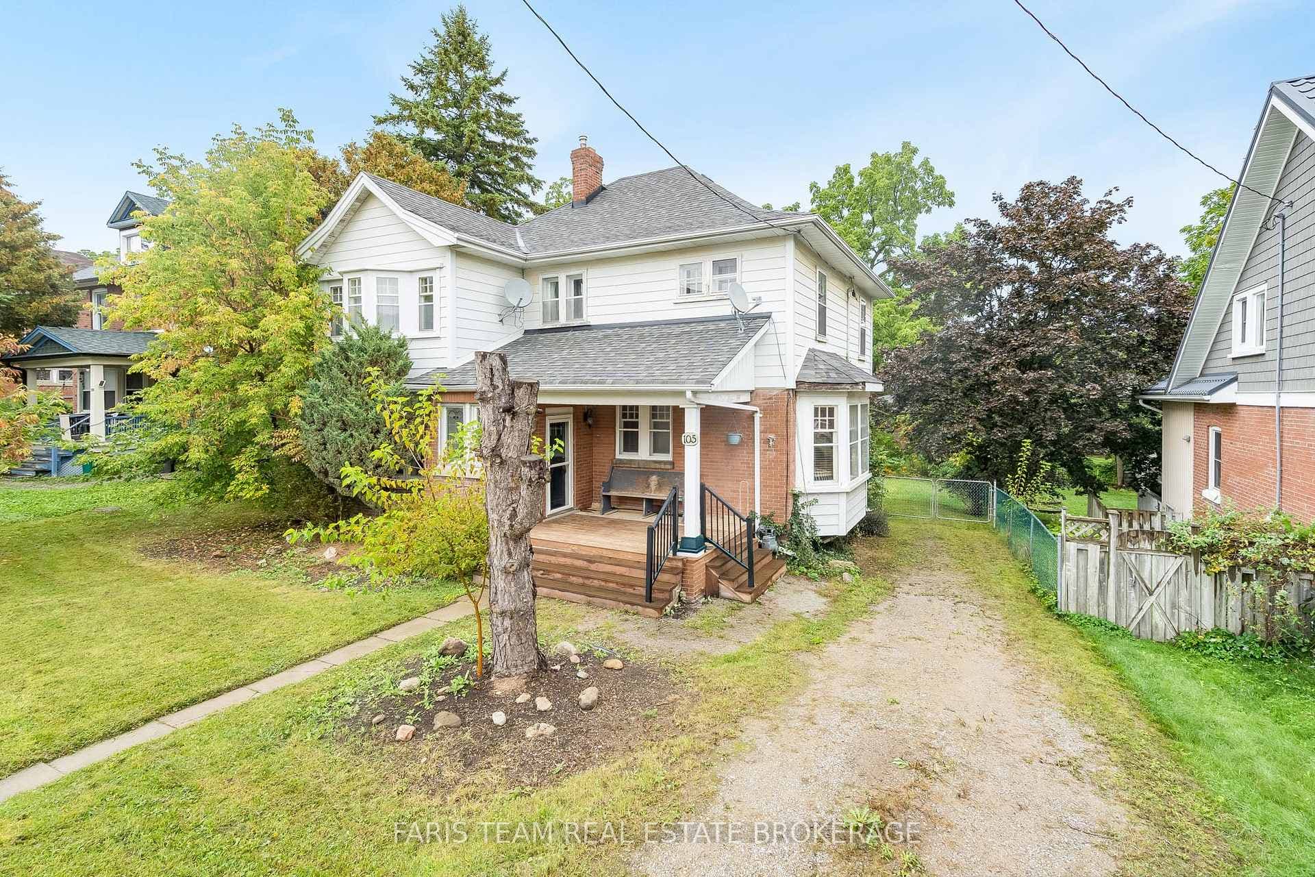 105 Barrie Street, Bradford West Gwillimbury, ON L9S 2C9