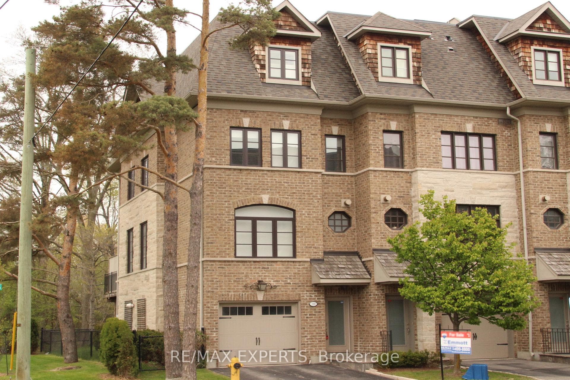 129 Powseland Crescent, Vaughan, ON L4L 0C5