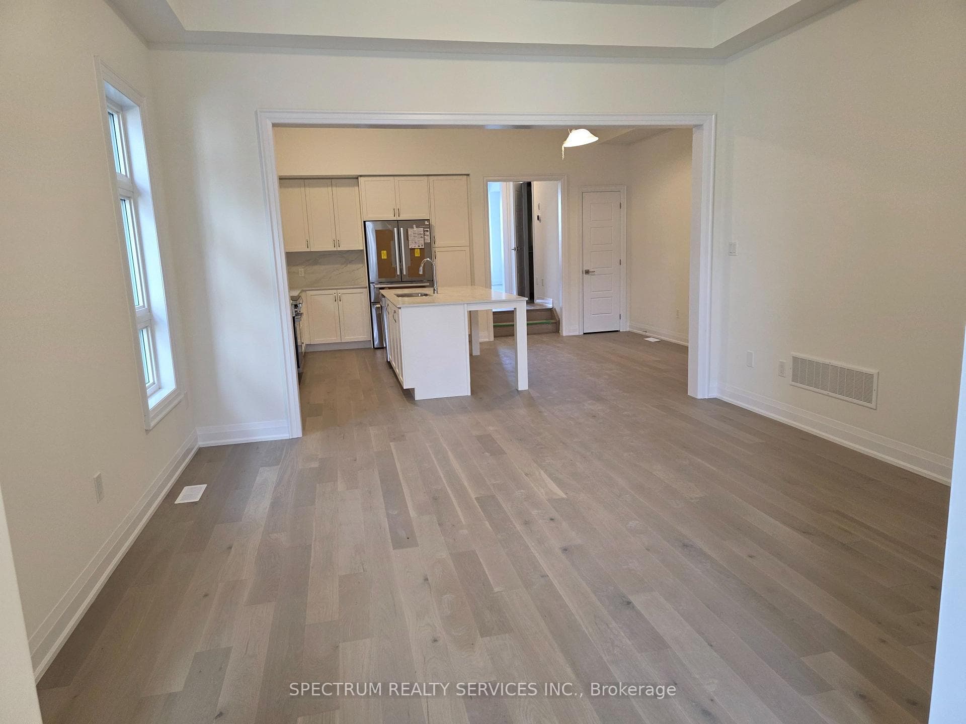84 Adario Crescent, Vaughan, ON L4H 4P7