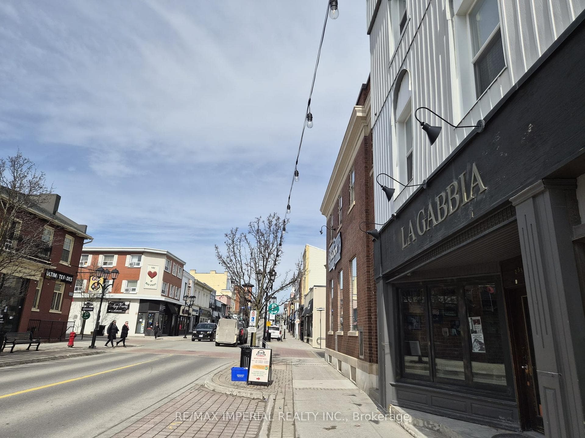235 Main Street S, Newmarket, ON L3Y 3Z4