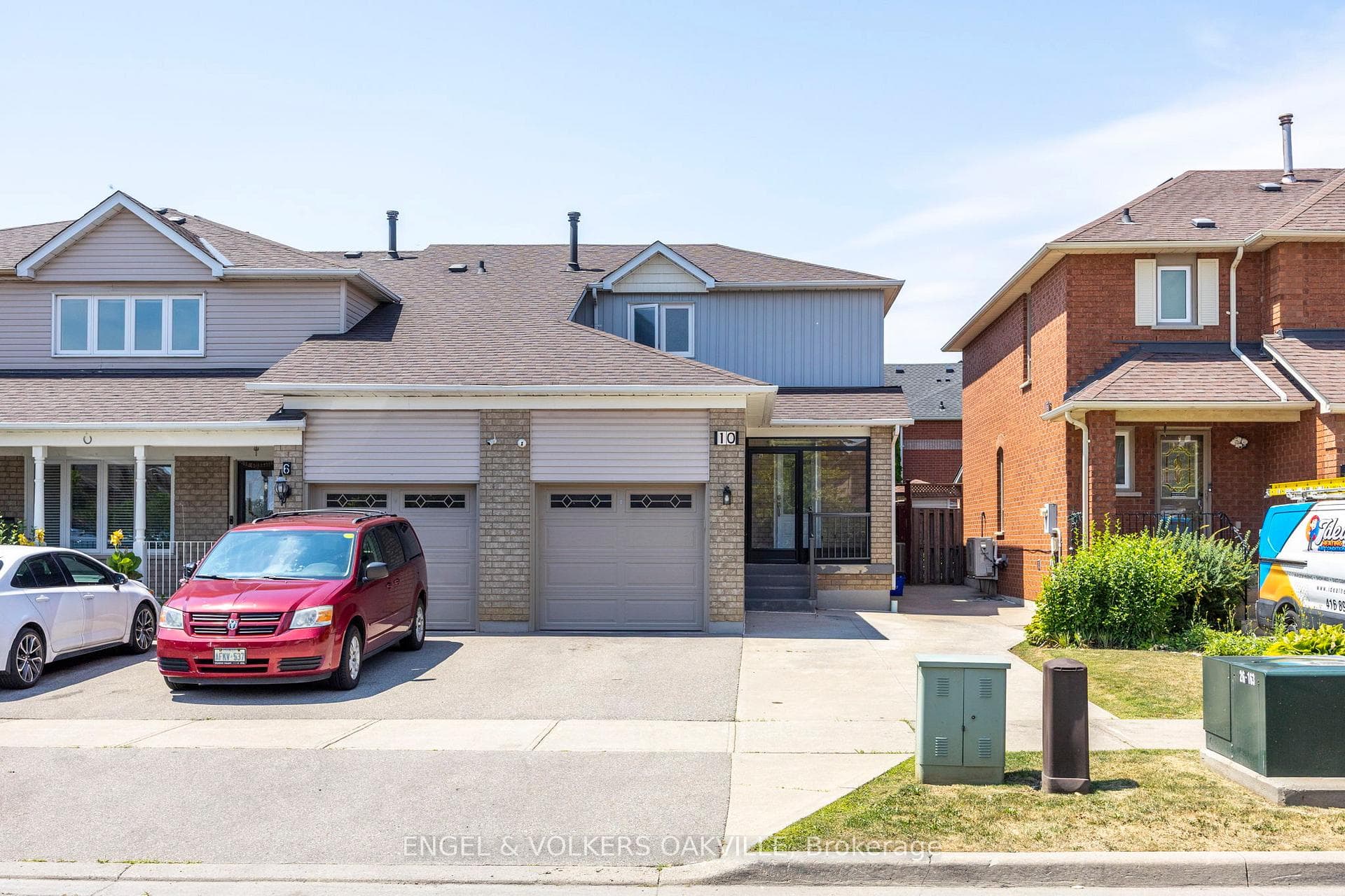 10 Crieff Avenue, Vaughan, ON L6A 2B6