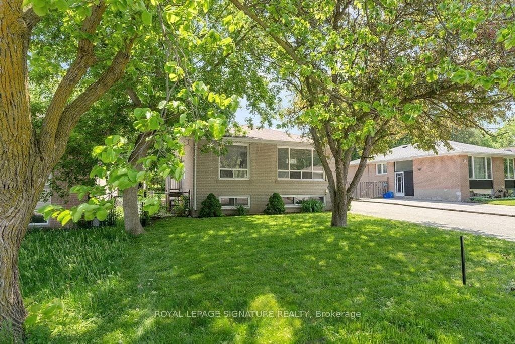 47 Aurora Heights Drive, Aurora, ON L4G 2W6