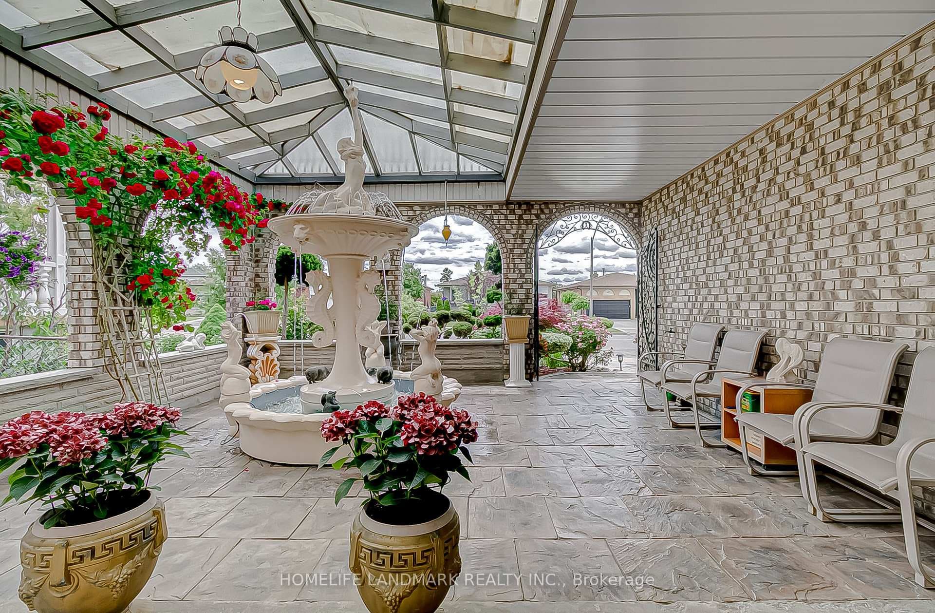 452 Woodbridge Avenue, Vaughan, ON L4L 2T4