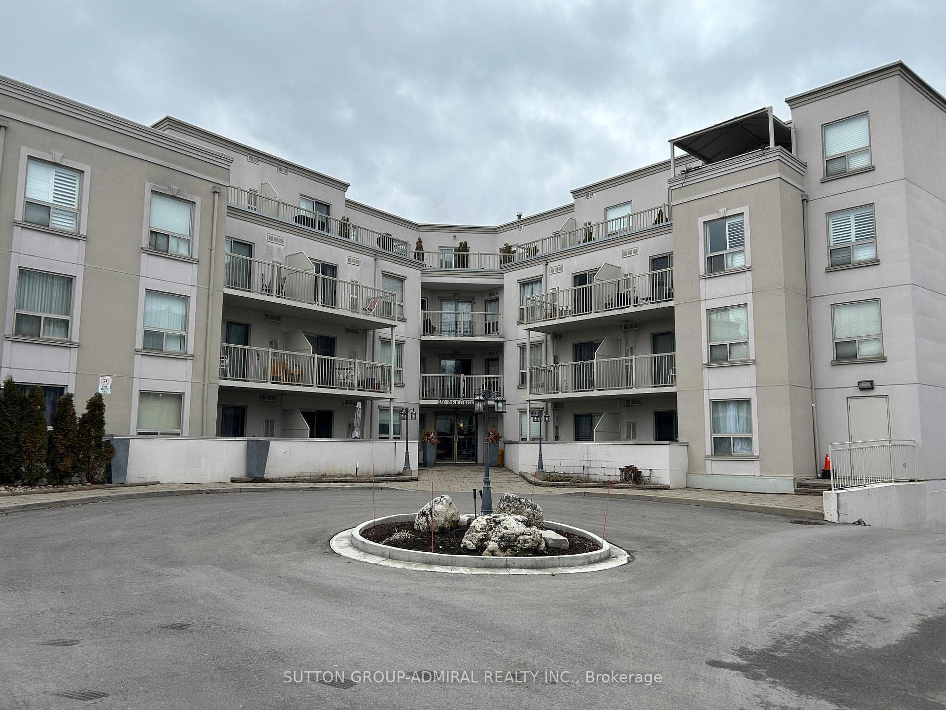 250 Pine Grove Road 216, Vaughan, ON L4L 9M6