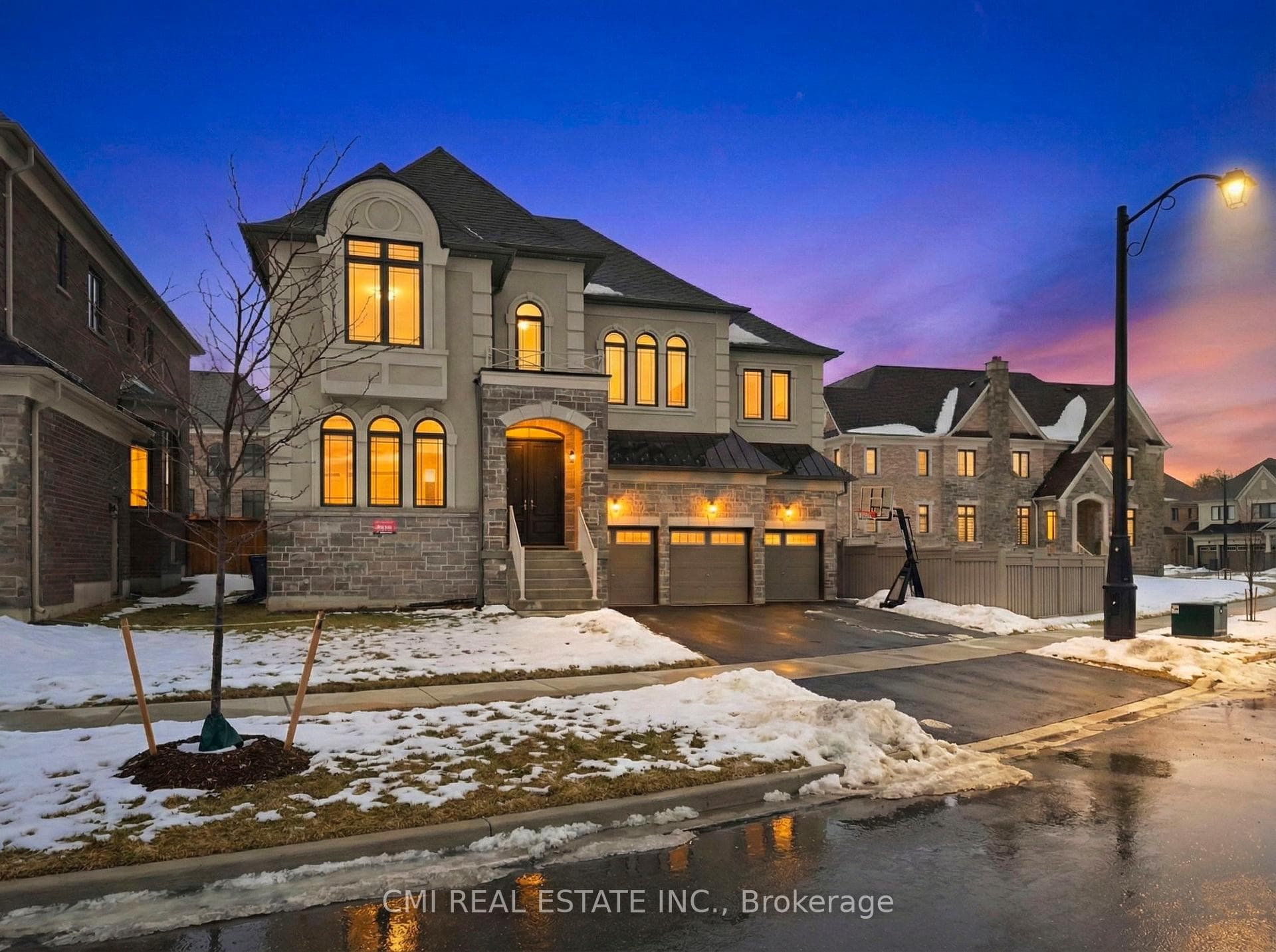101 Appleyard Avenue, Vaughan, ON L4H 4N3