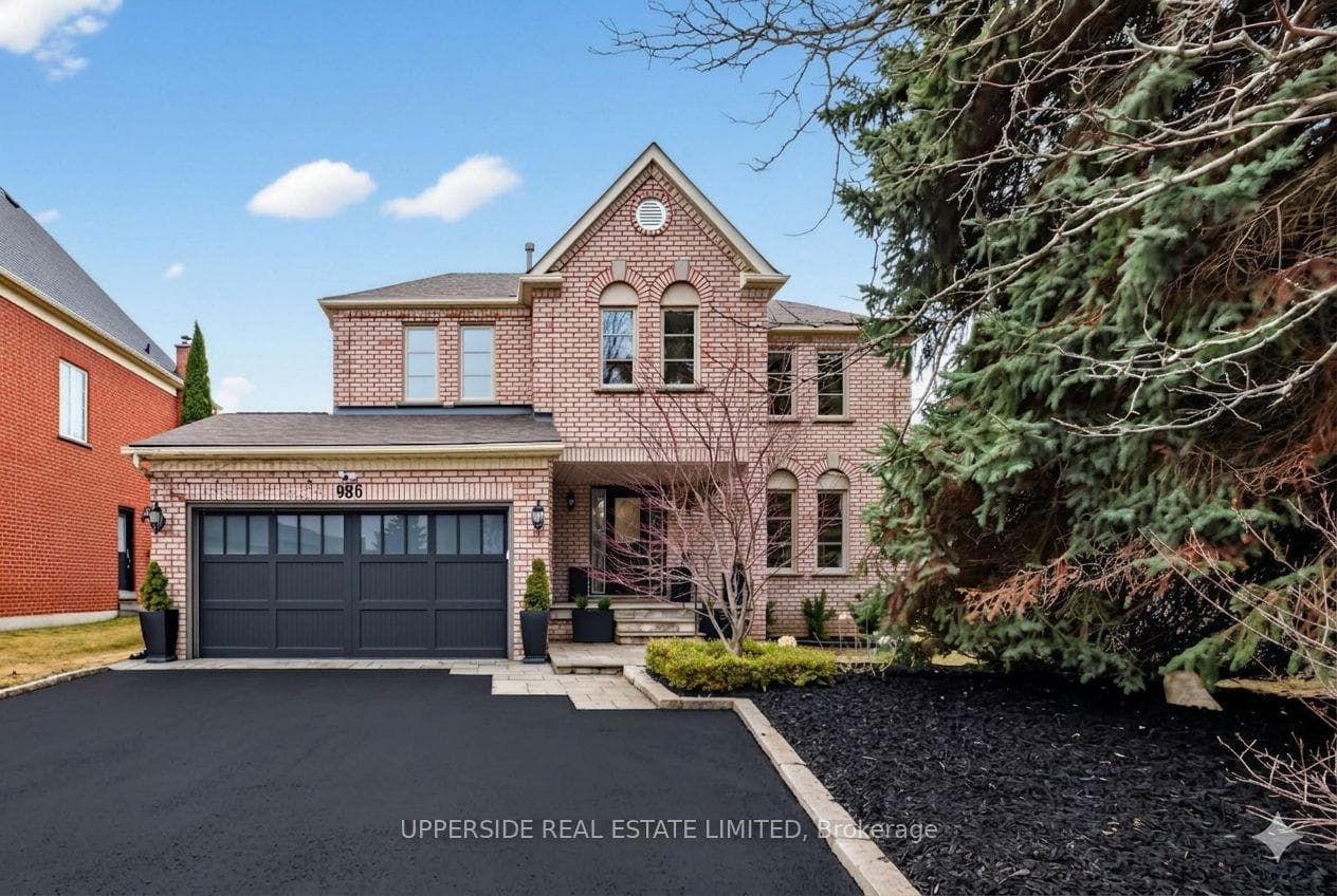986 Stonehaven Avenue, Newmarket, ON L3X 1P6