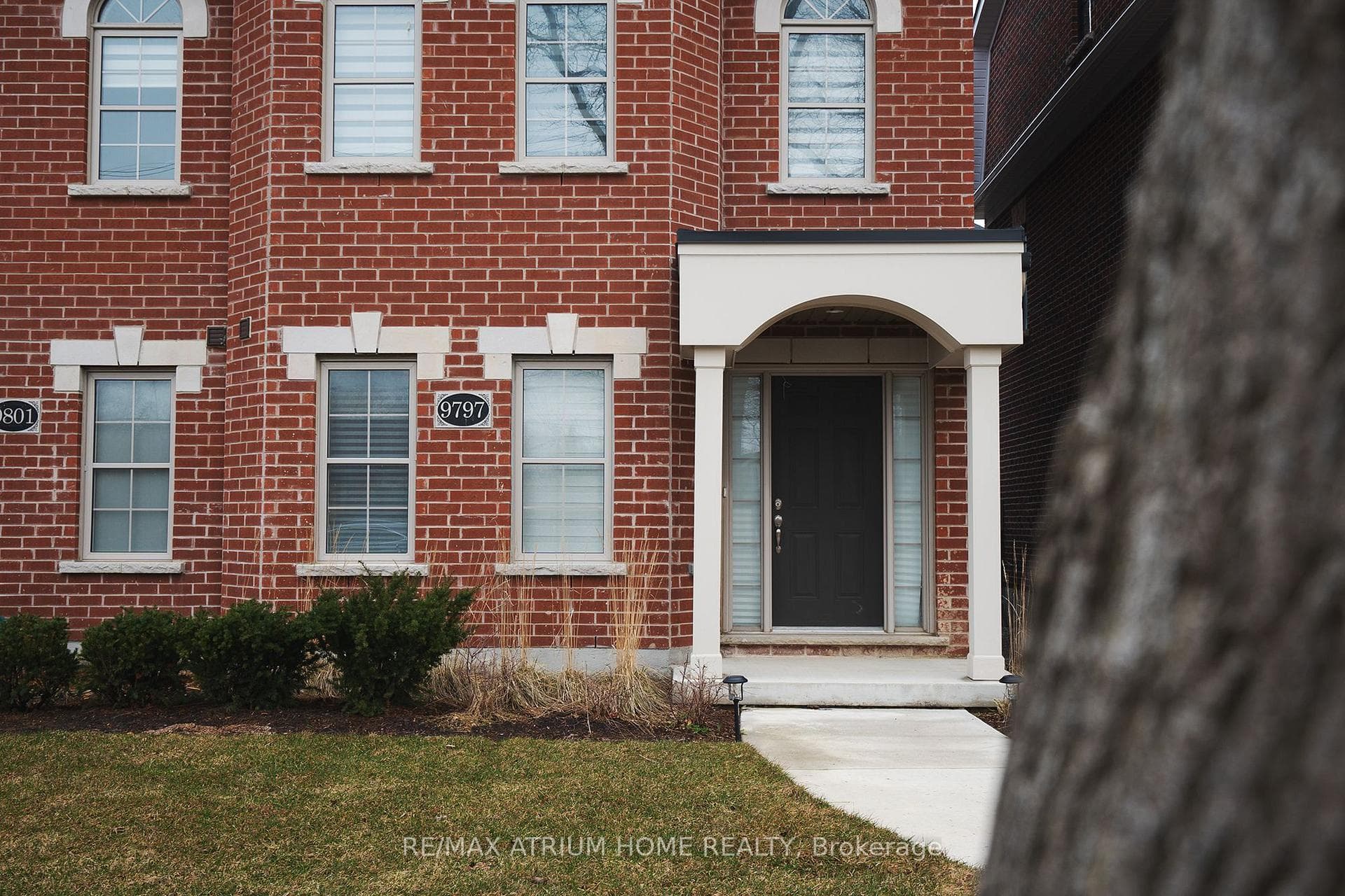 9797 Keele Street, Vaughan, ON L6A 5E3