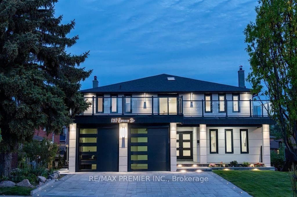 157 Jeanne Drive, Vaughan, ON L4L 1X8
