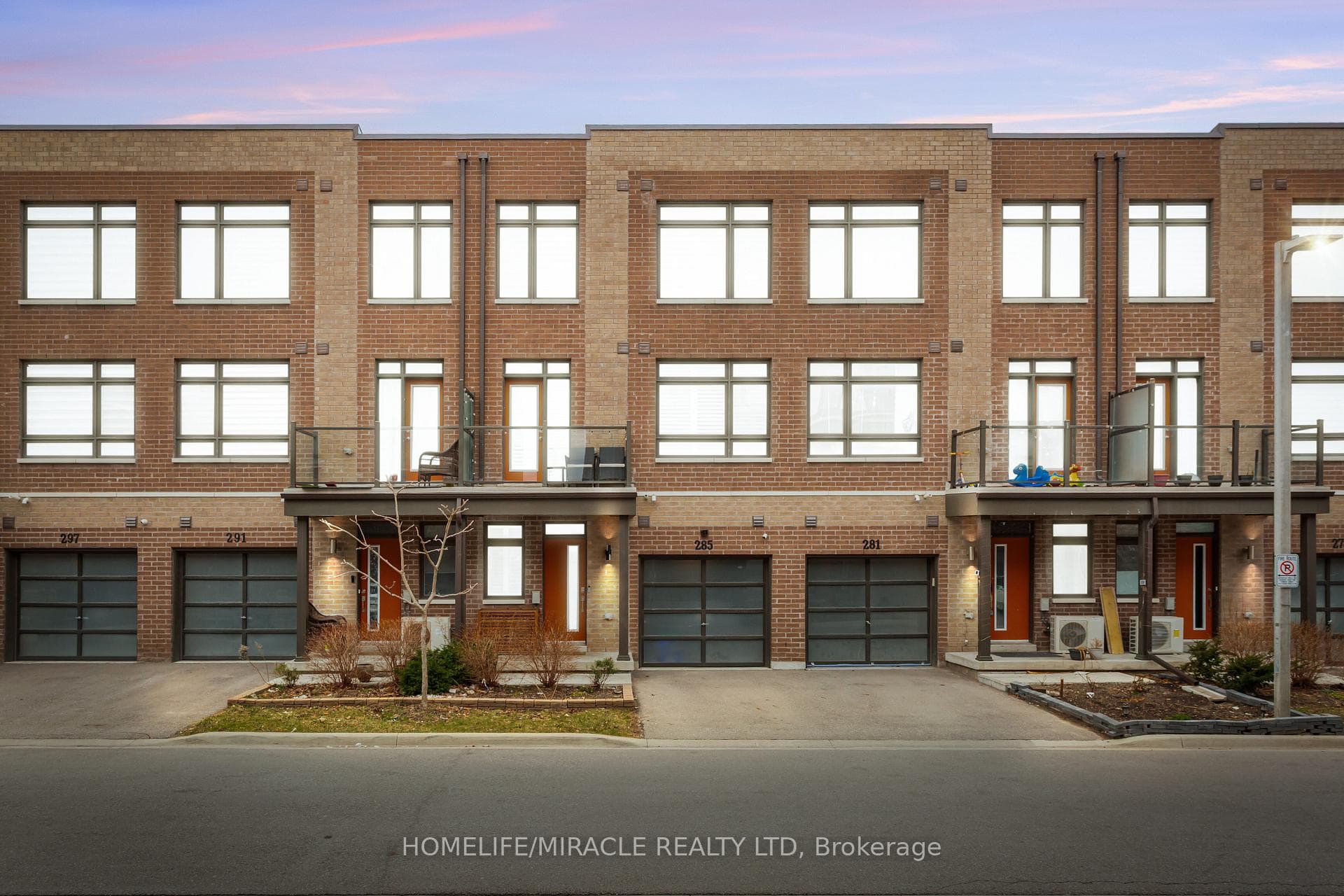 285 Dalhousie Street, Vaughan, ON L4L 0L8