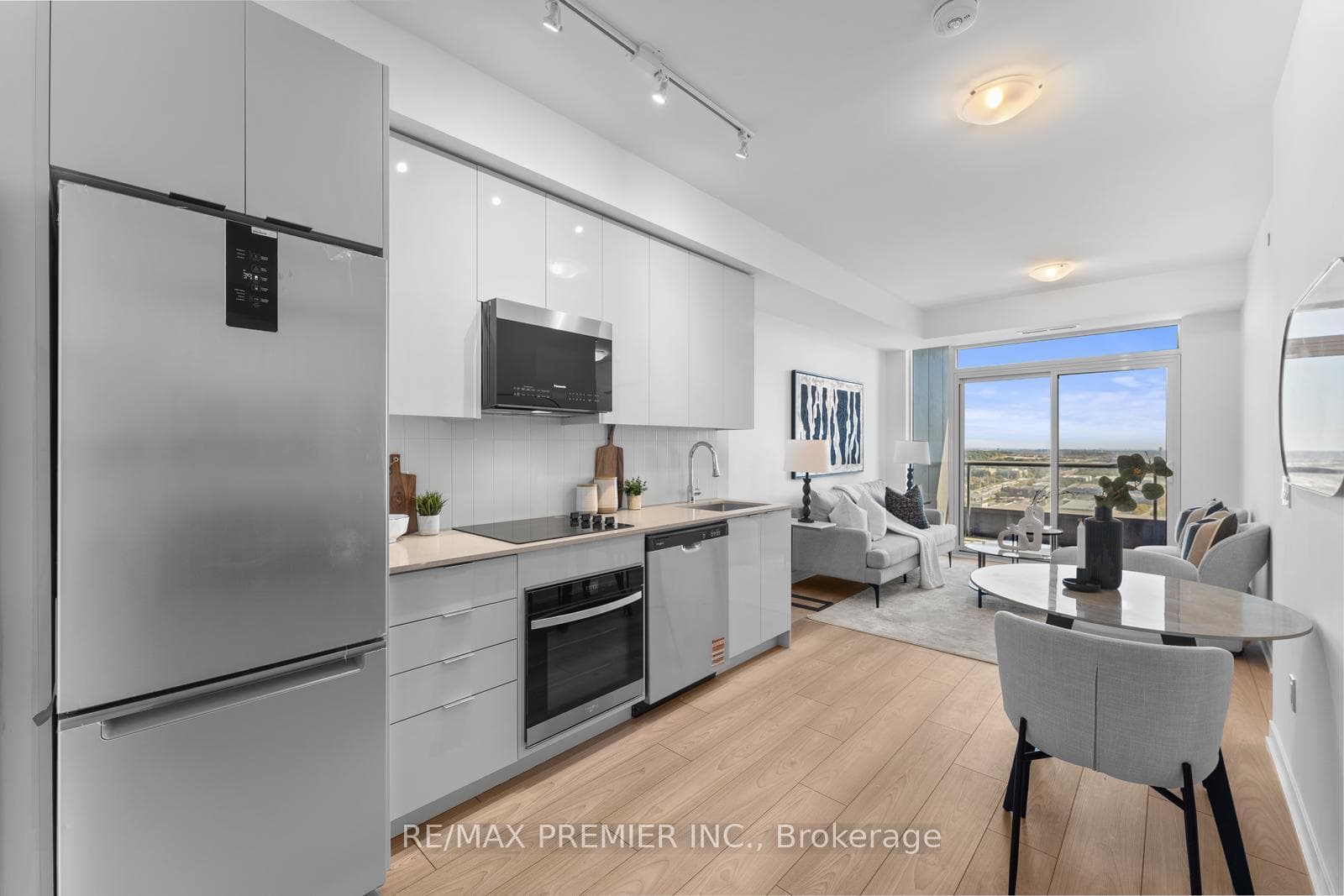 474 Caldari Road 2206, Vaughan, ON L4K 0R5