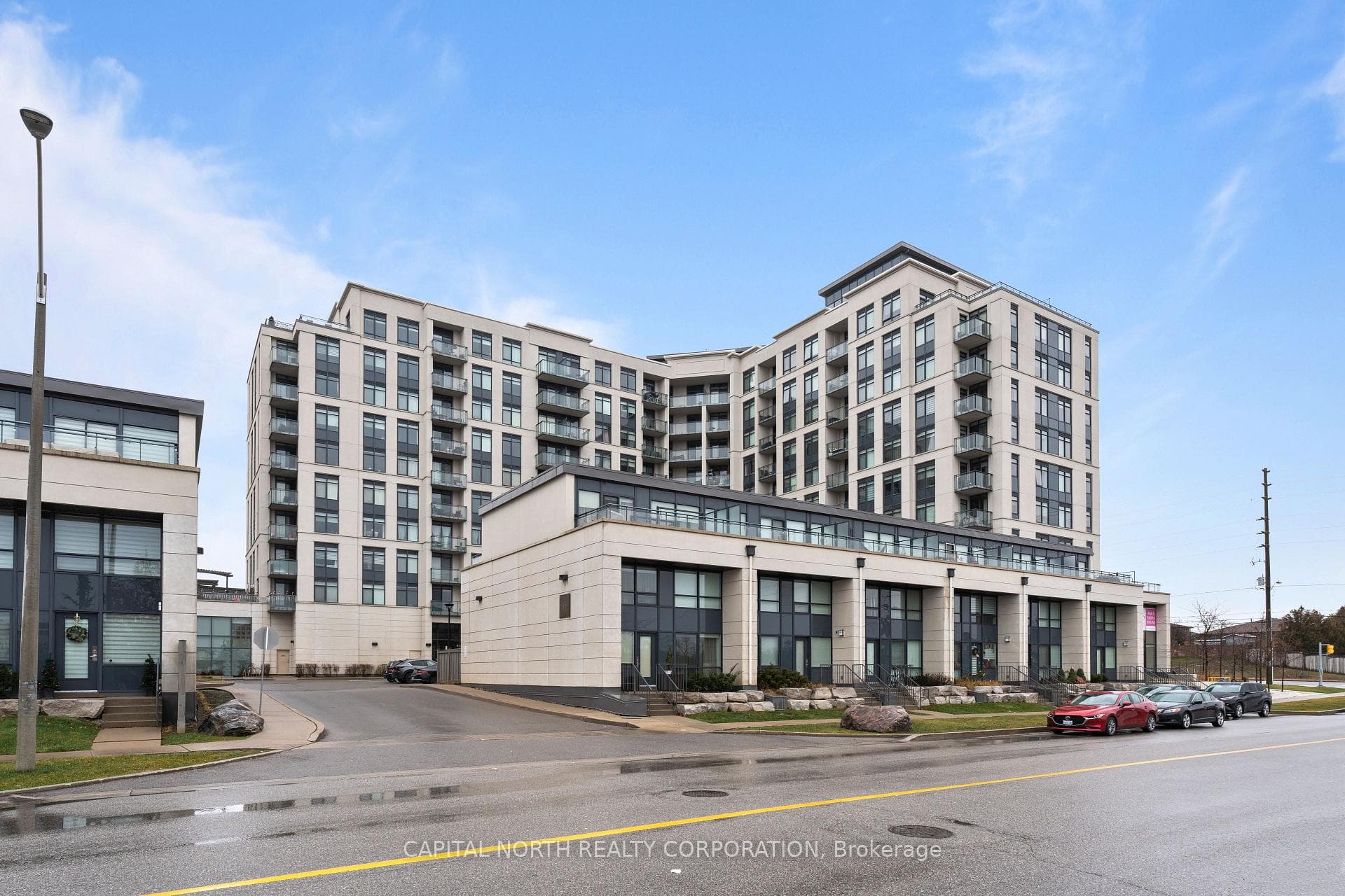 12 Woodstream Boulevard 518, Vaughan, ON L4L 8C3