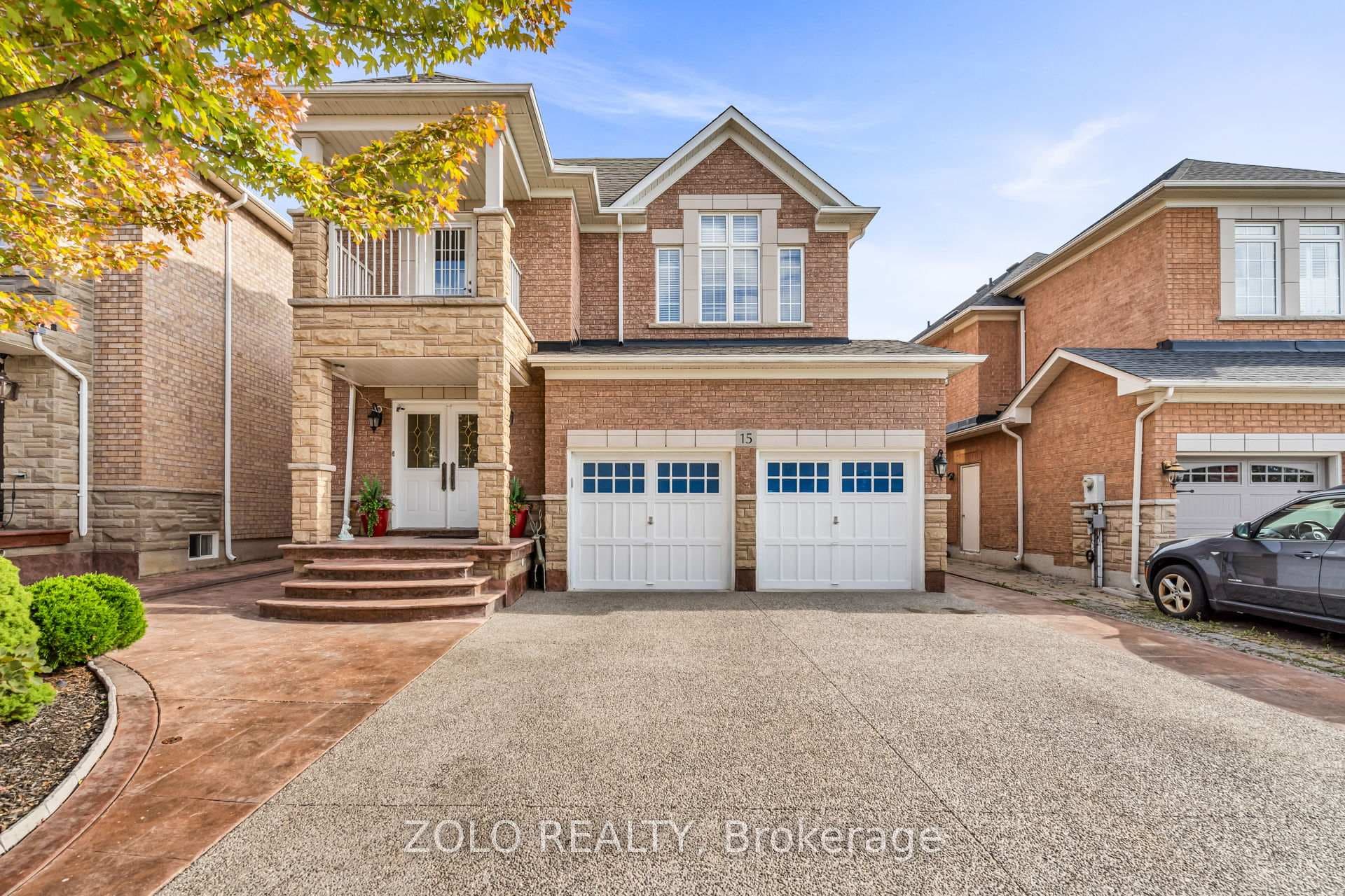 15 Ozner Crescent, Vaughan, ON L4H 0E2