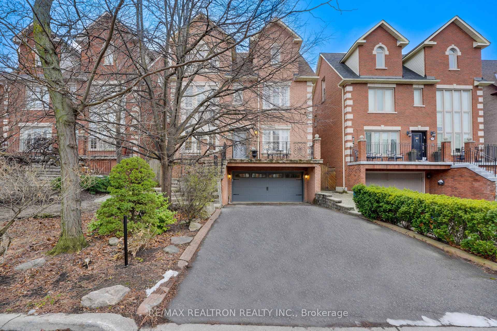 117 Theodore Place, Vaughan, ON L4J 8E3