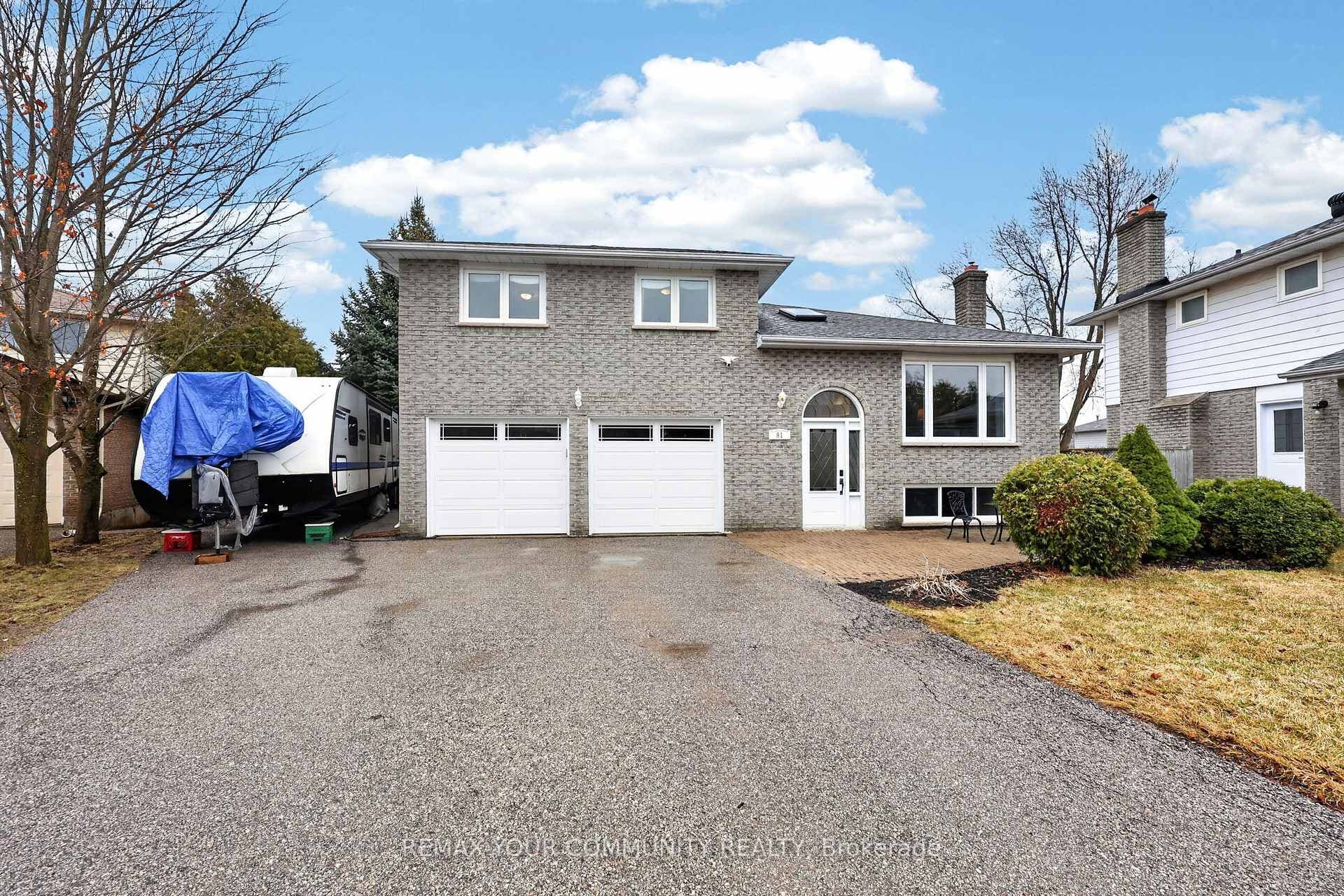 81 Crown Crescent, Bradford West Gwillimbury, ON L3Z 2M2