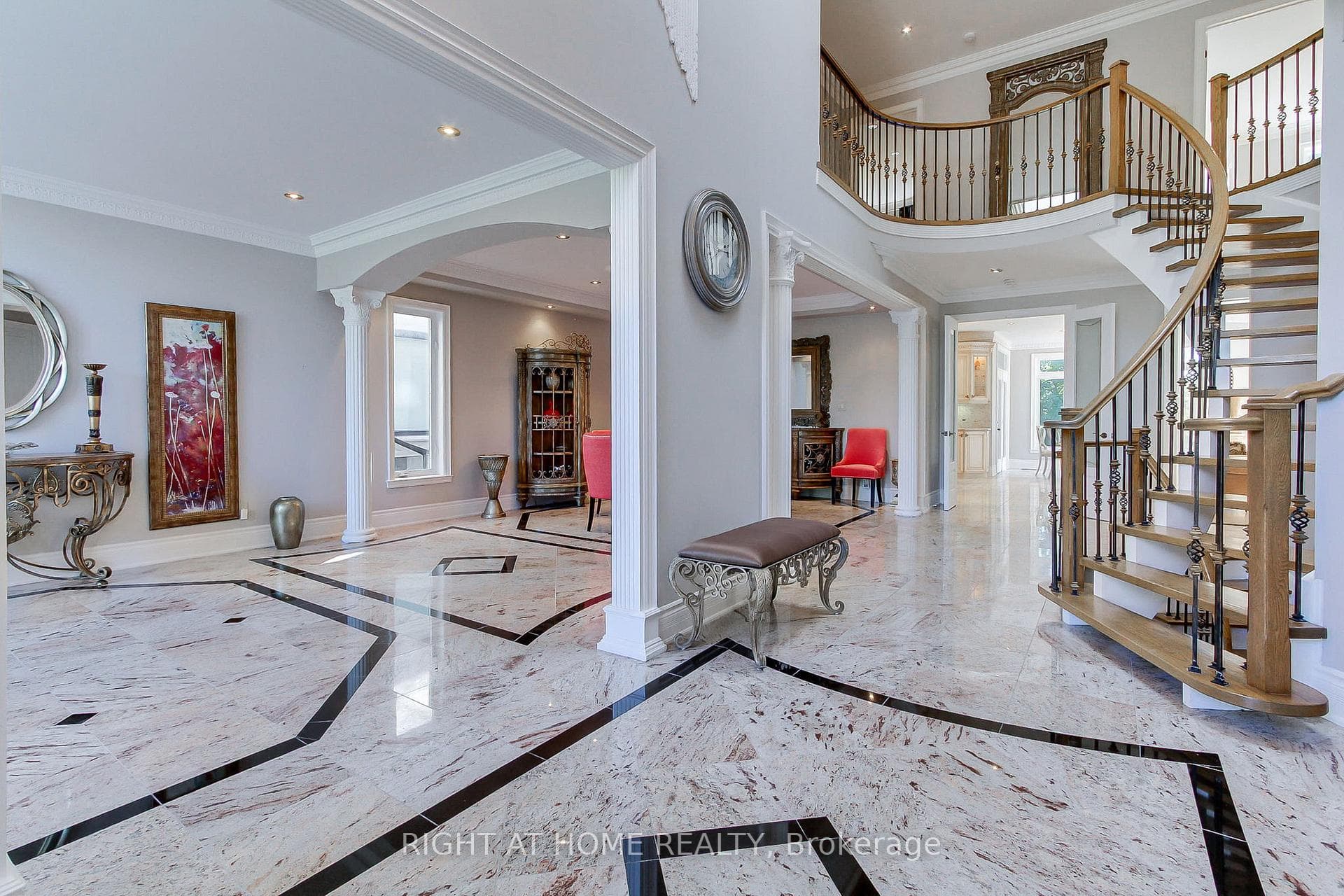 185 King High Drive, Vaughan, ON L4J 3N3