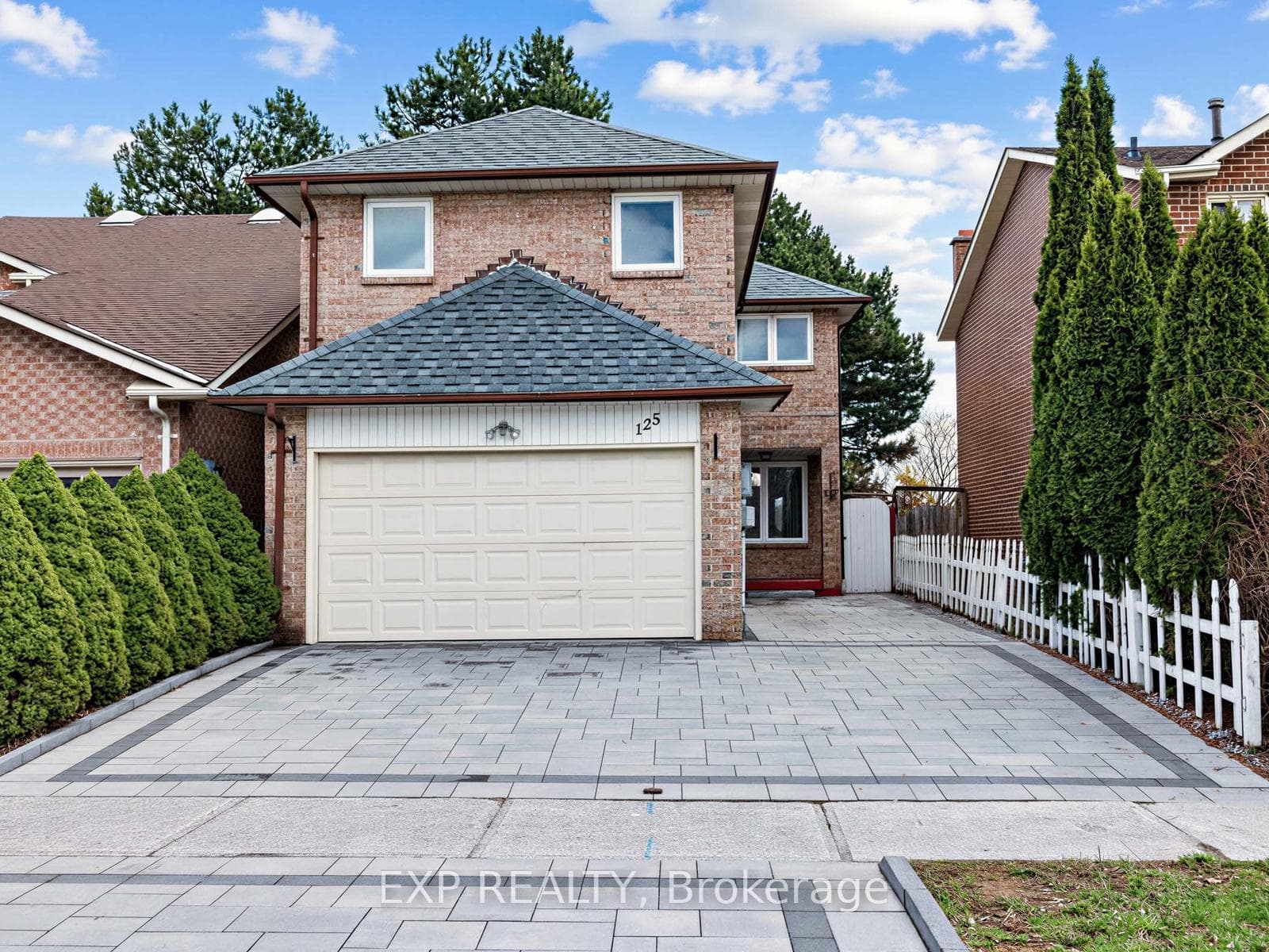 125 Green Bush Crescent, Vaughan, ON L4J 5M3