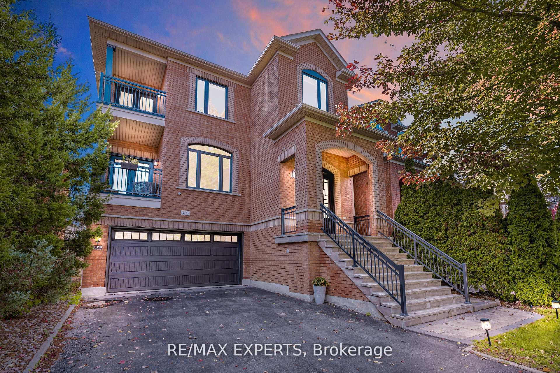193 Fairlane Crescent, Vaughan, ON L4H 2H1