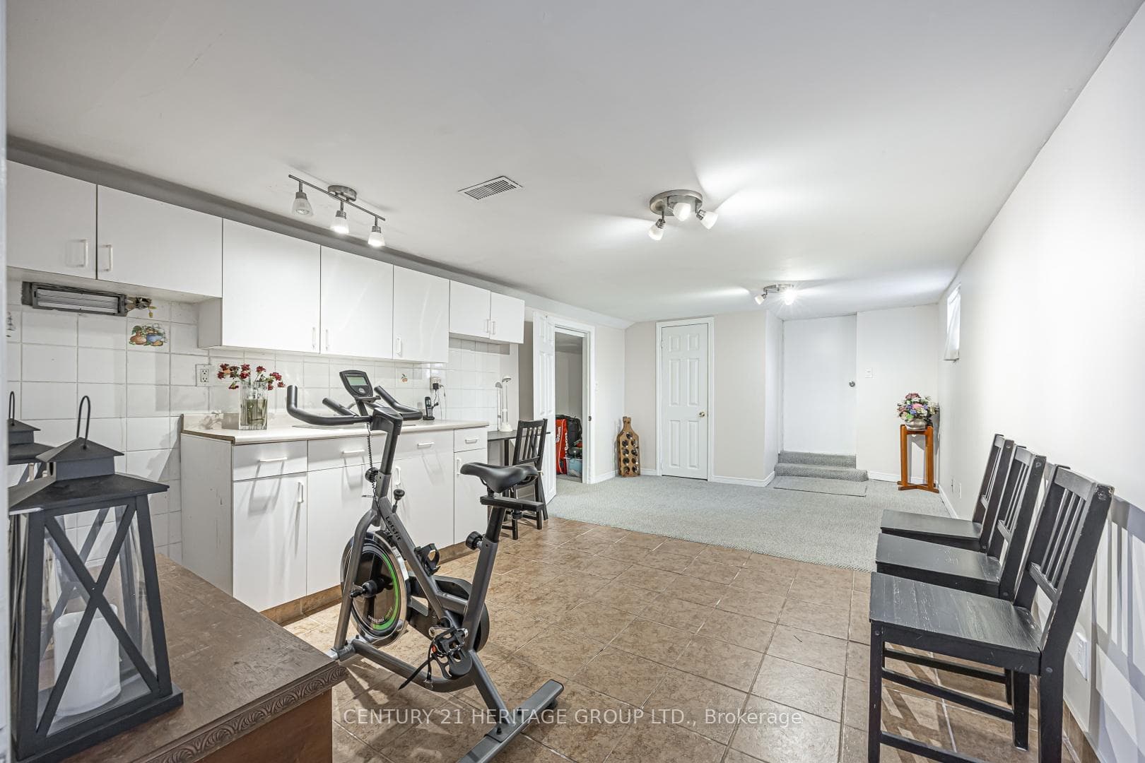 1059 Gorham Street, Newmarket, ON L3Y 5G9