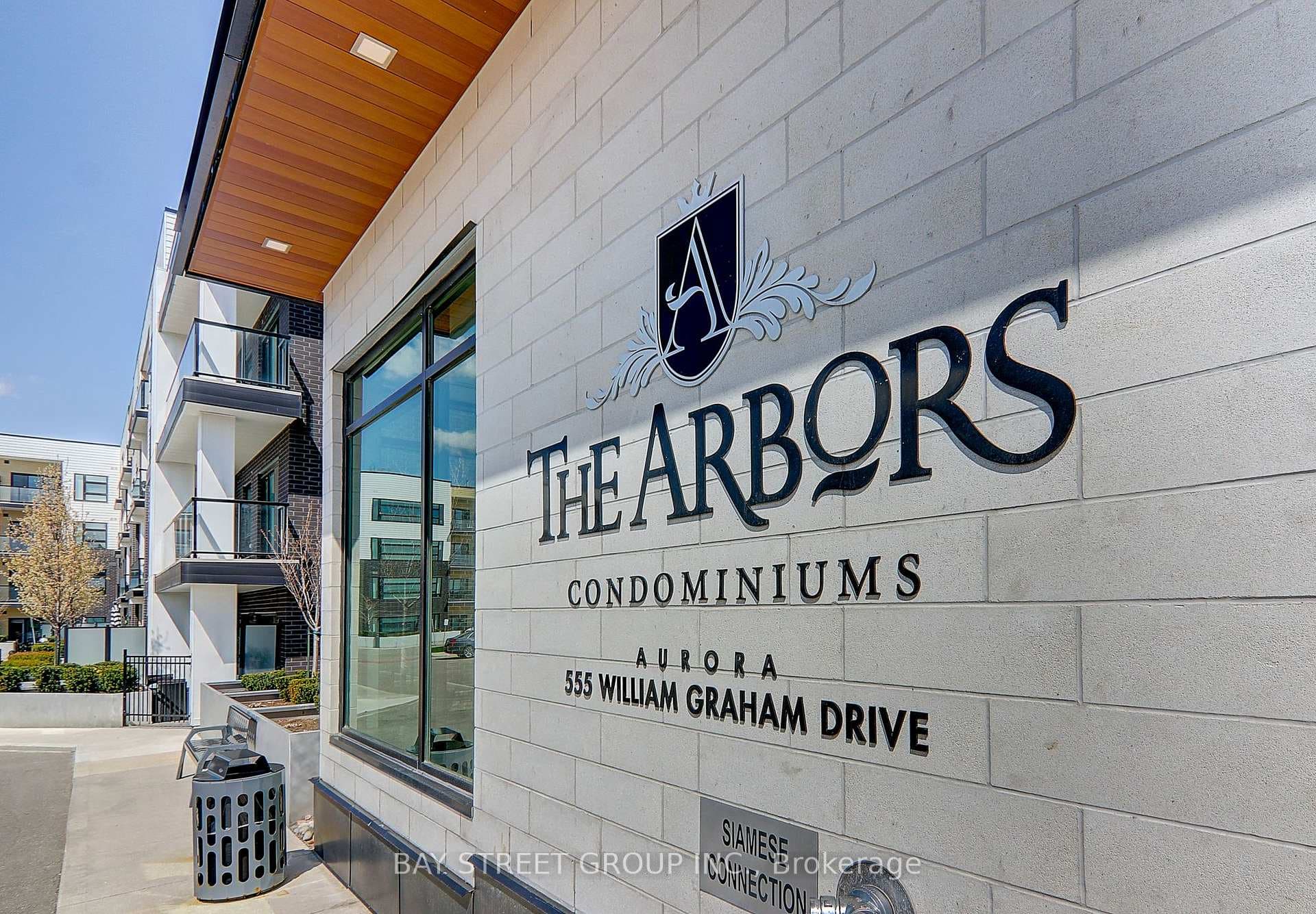 555 William Graham Drive 348, Aurora, ON L4G 4H9