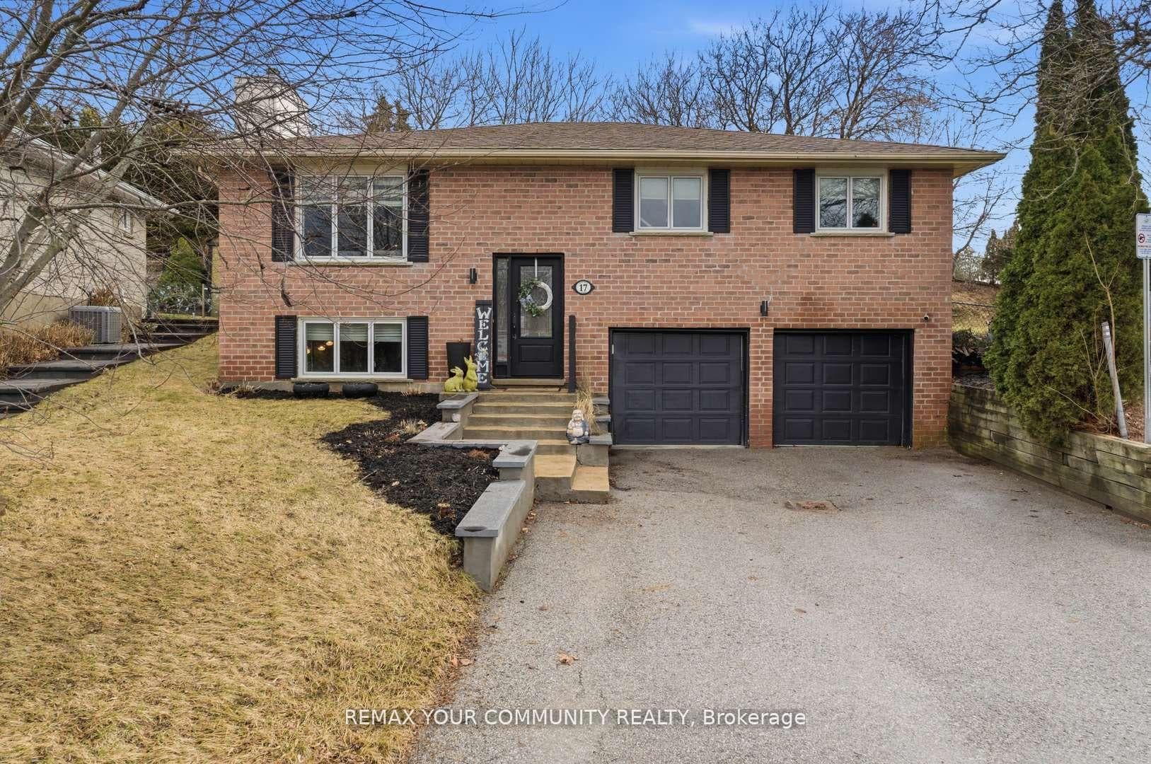 17 Fox Run Lane, Bradford West Gwillimbury, ON L3Z 2J1