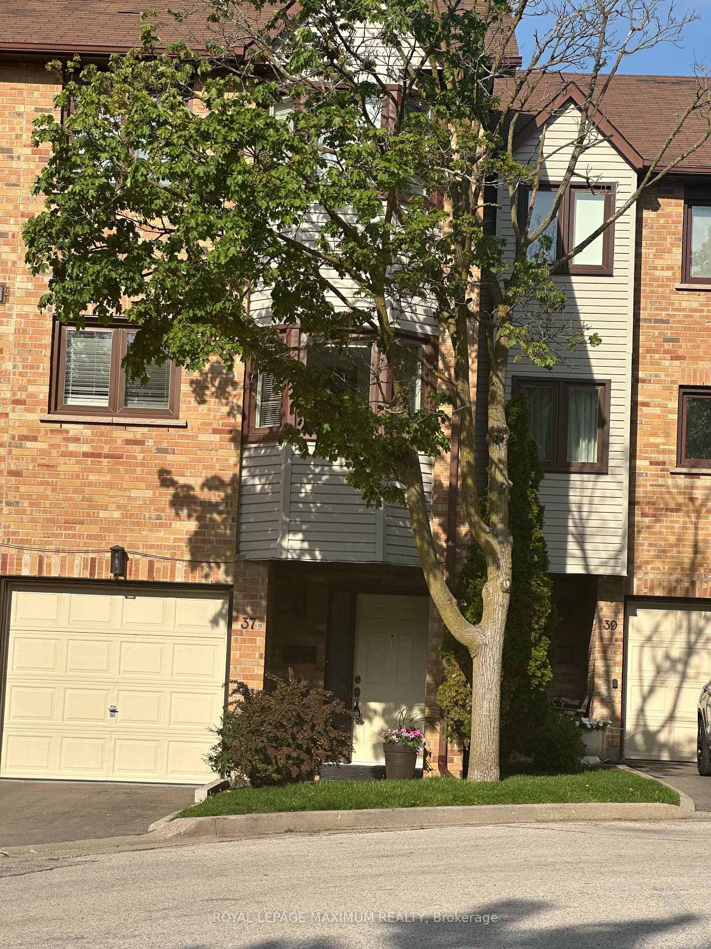 37 Old Firehall Lane, Vaughan, ON L4L 8W3