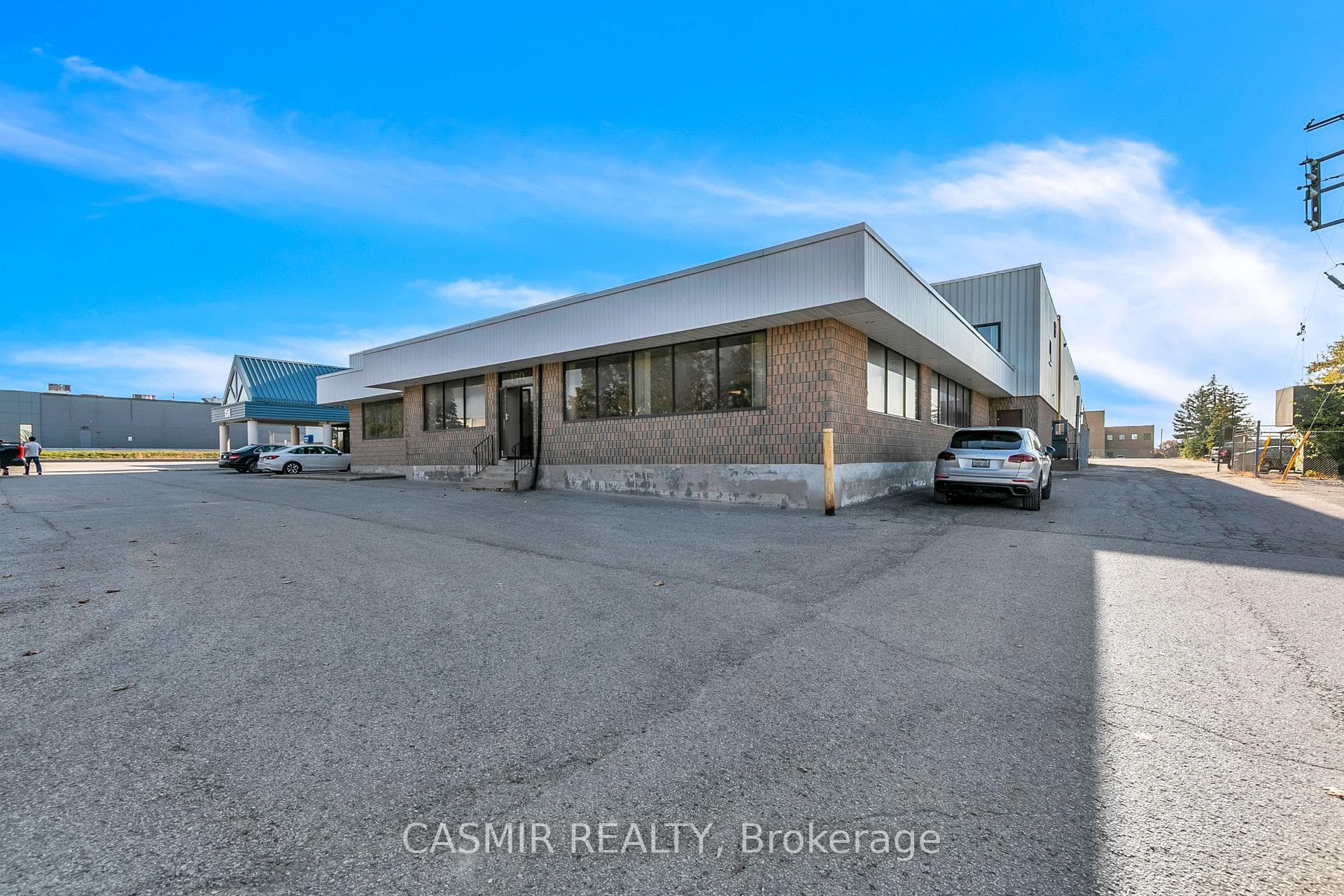 A-150 Pony Drive E, Newmarket, ON L3Y 7B6