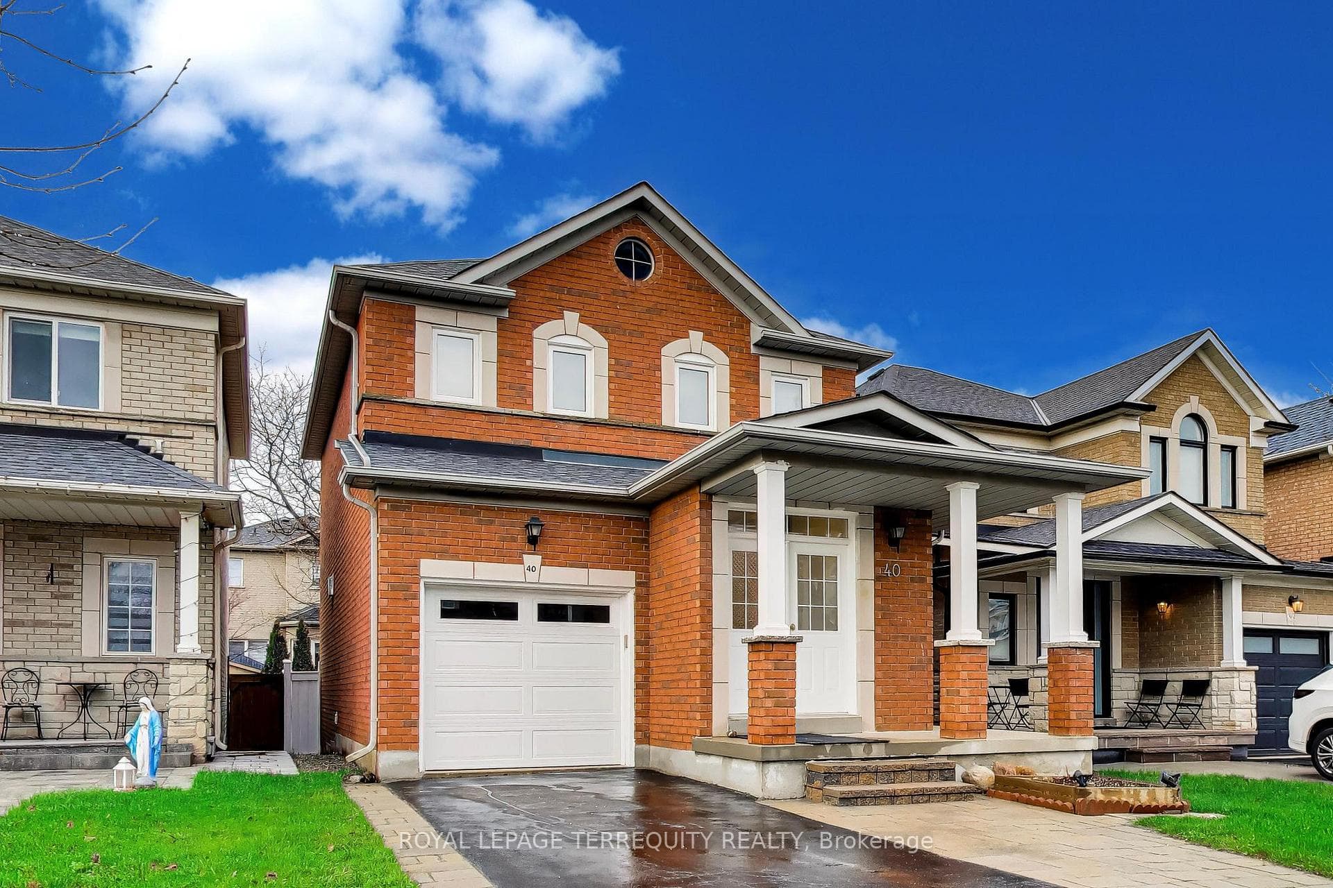 40 Teal Crescent, Vaughan, ON L4H 2V5