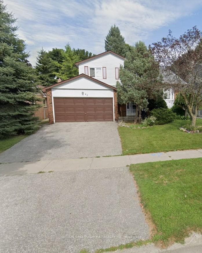 45 Howlett Avenue, Newmarket, ON L3Y 5S6