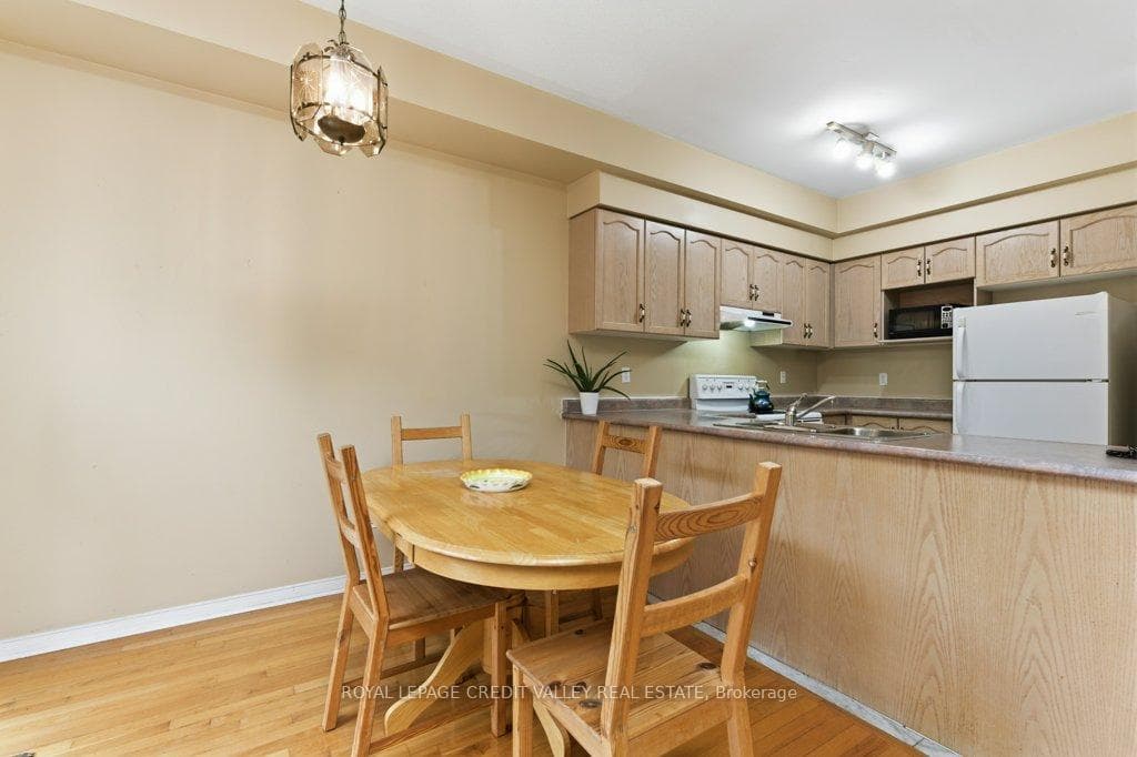 180 Blue Willow Drive 6, Vaughan, ON L4L 9C9