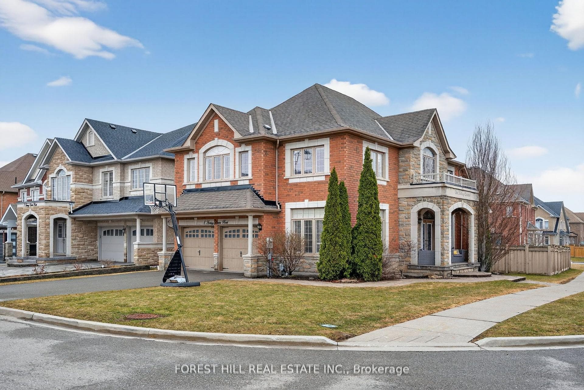 1 Heritage Estates Road, Vaughan, ON L6A 4J7