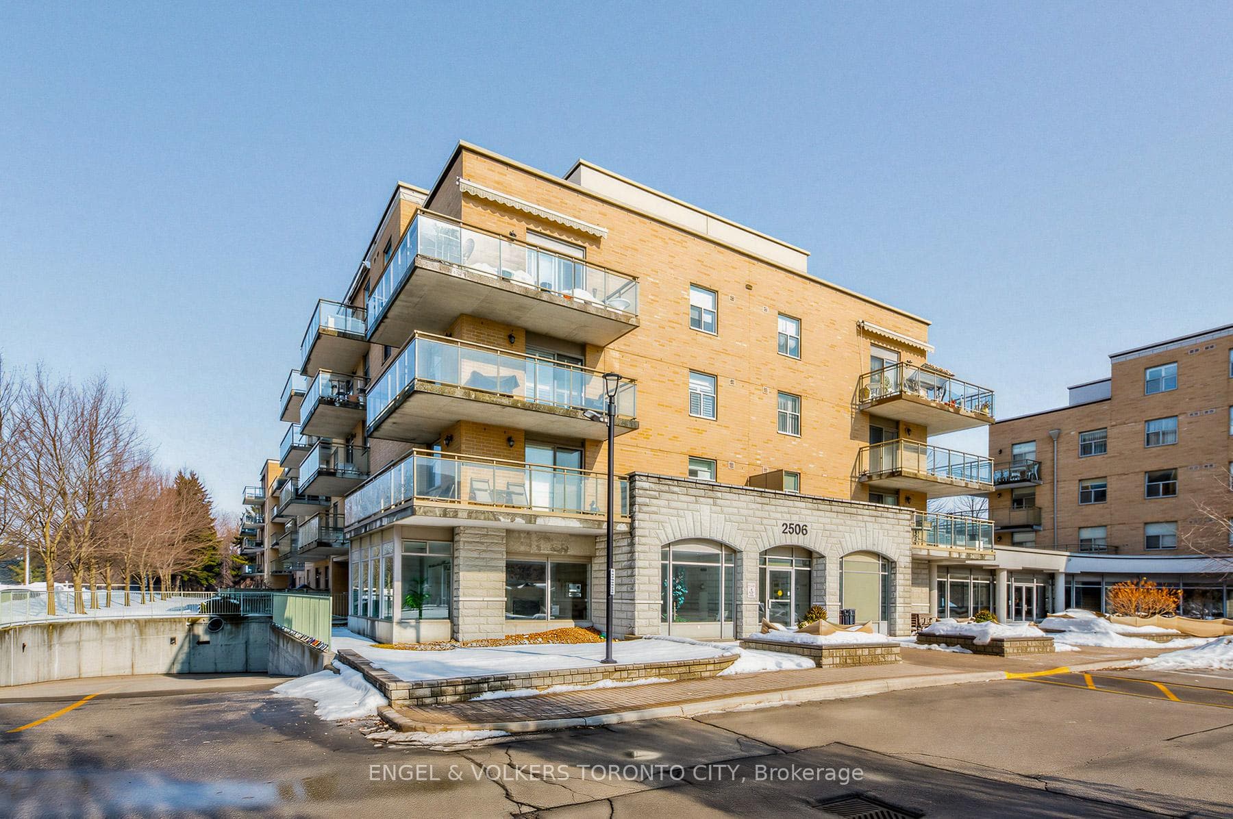 2506 Rutherford Road 105, Vaughan, ON L4K 5N4