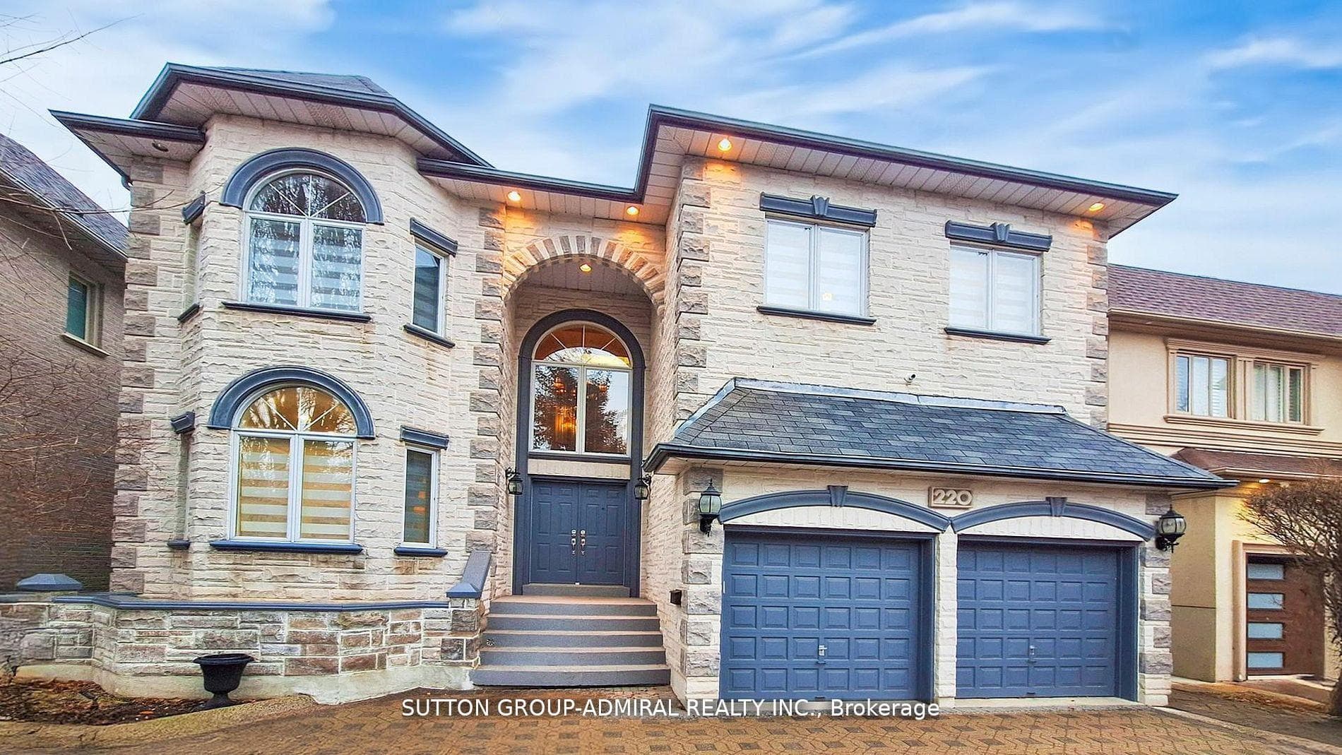 220 King High Drive, Vaughan, ON L4J 3N5