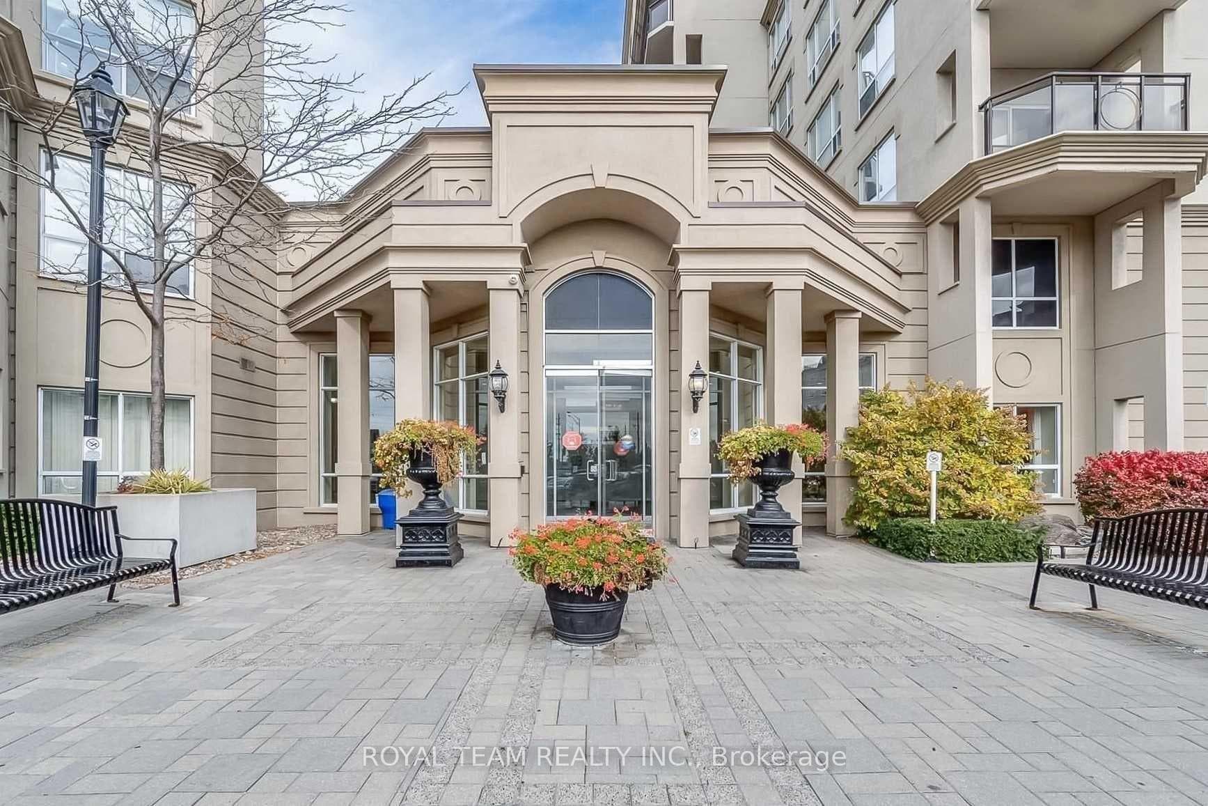 2 Maison Parc Court 808, Vaughan, ON L4J 9K4