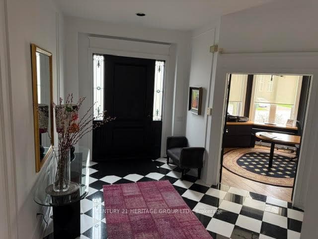 15 Coldwater Court, Vaughan, ON L4J 7S4