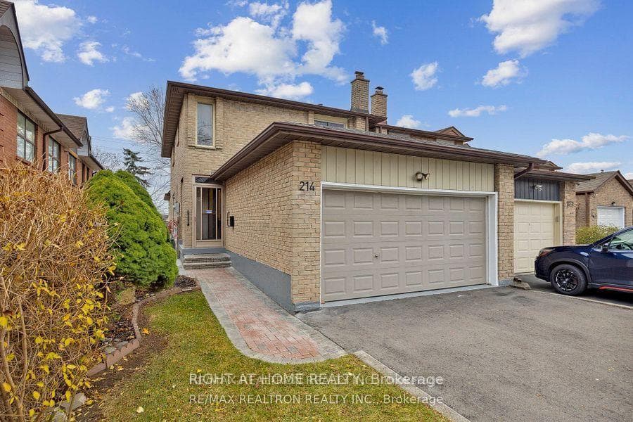 214 BORROWS Street W, Vaughan, ON L4J 2W8