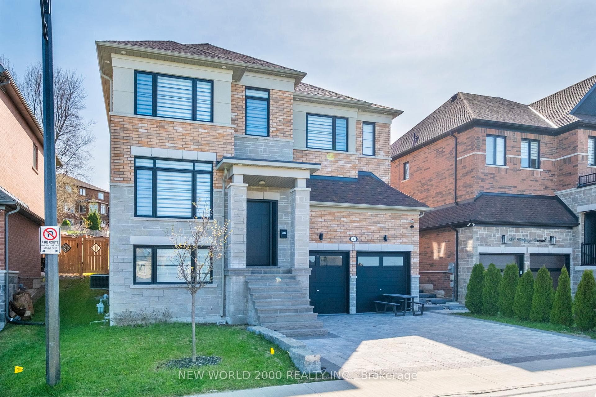 147 Bethpage Crescent, Newmarket, ON L3X 0M2