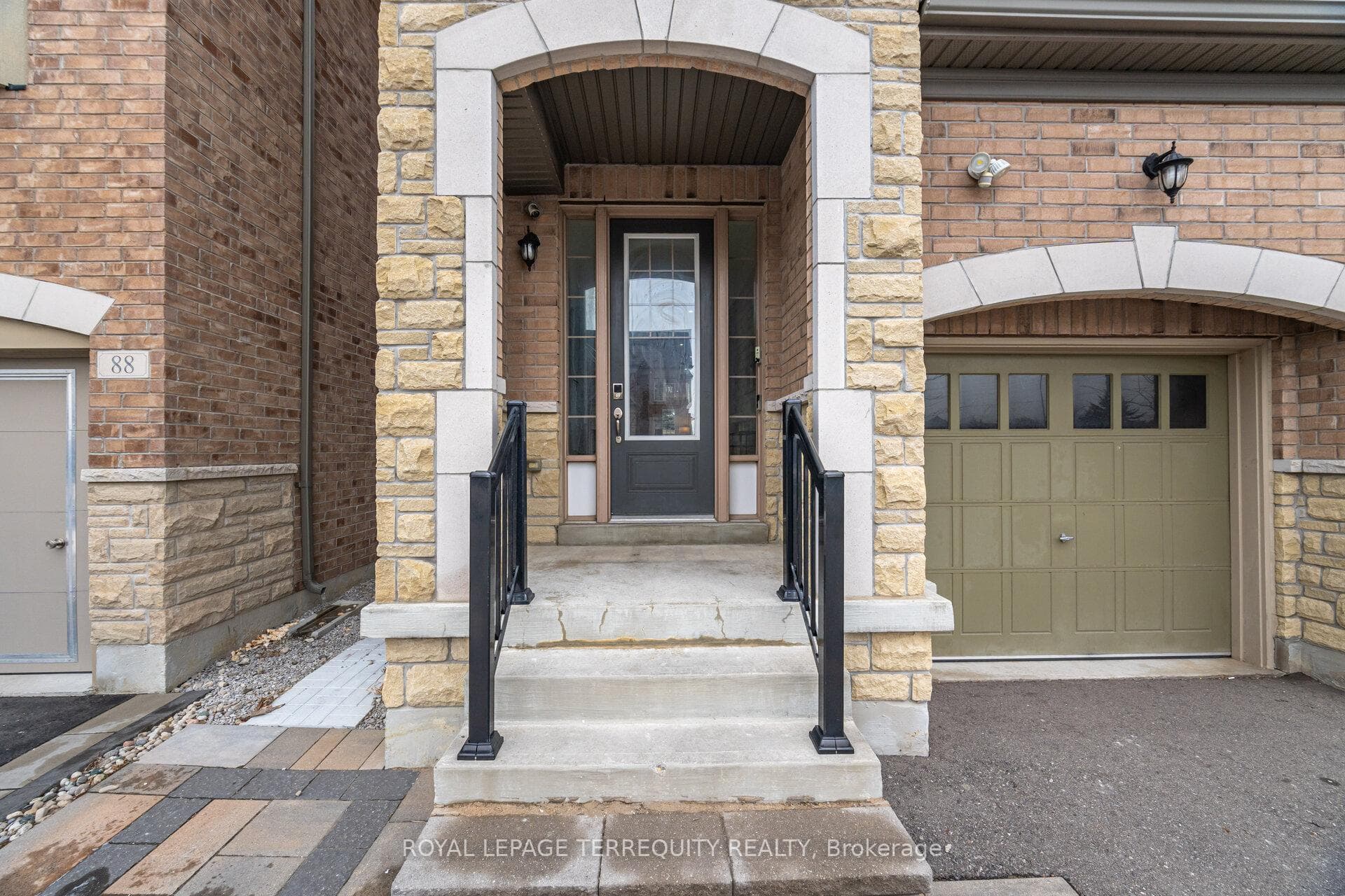 86 Hatton Garden Road, Vaughan, ON L4H 3P8