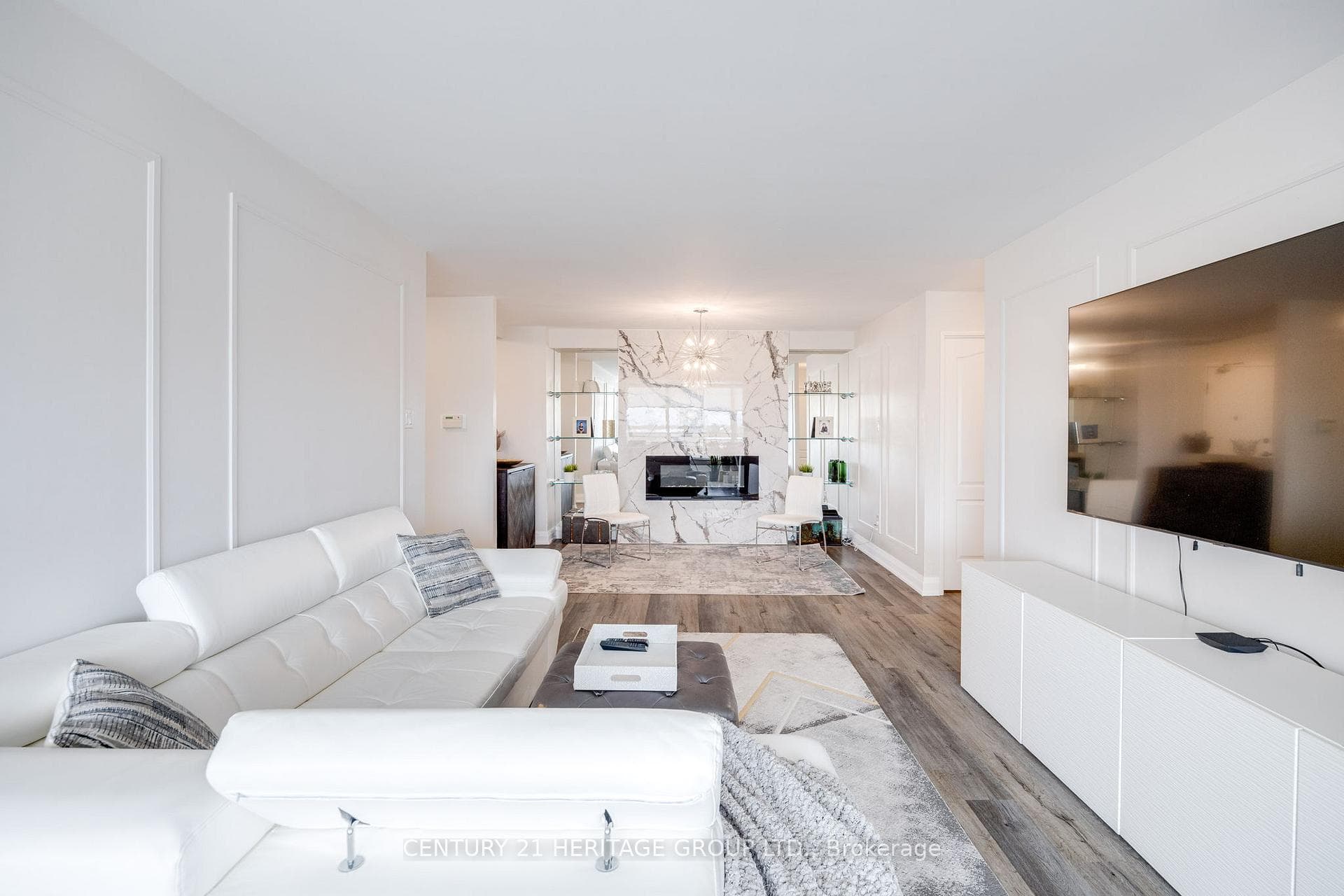 7 Townsgate Drive 707, Vaughan, ON L4J 7Z9