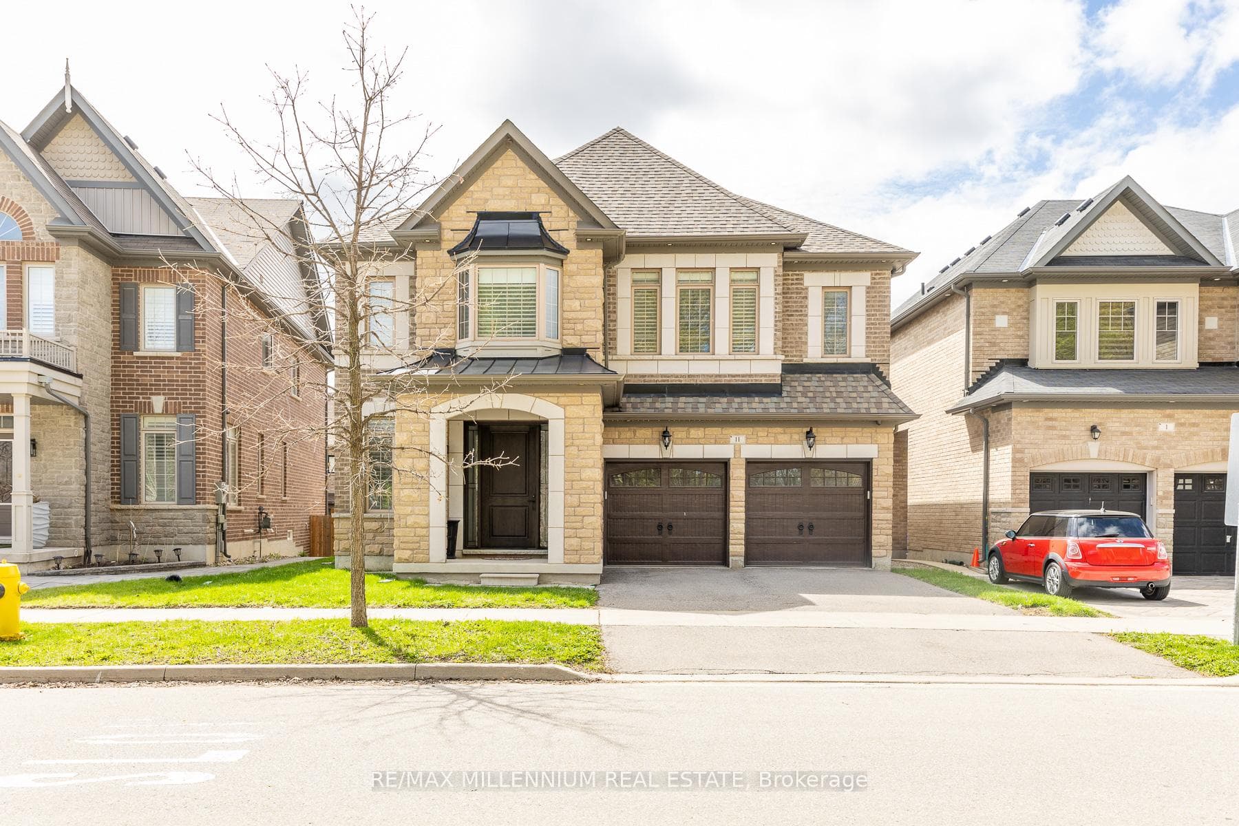 11 Algoma Drive, Vaughan, ON L4H 4H6