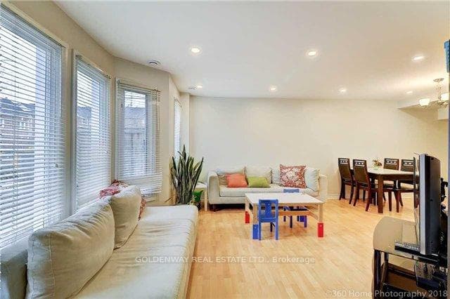 151 Townsgate Drive 63, Vaughan, ON L4J 8J7