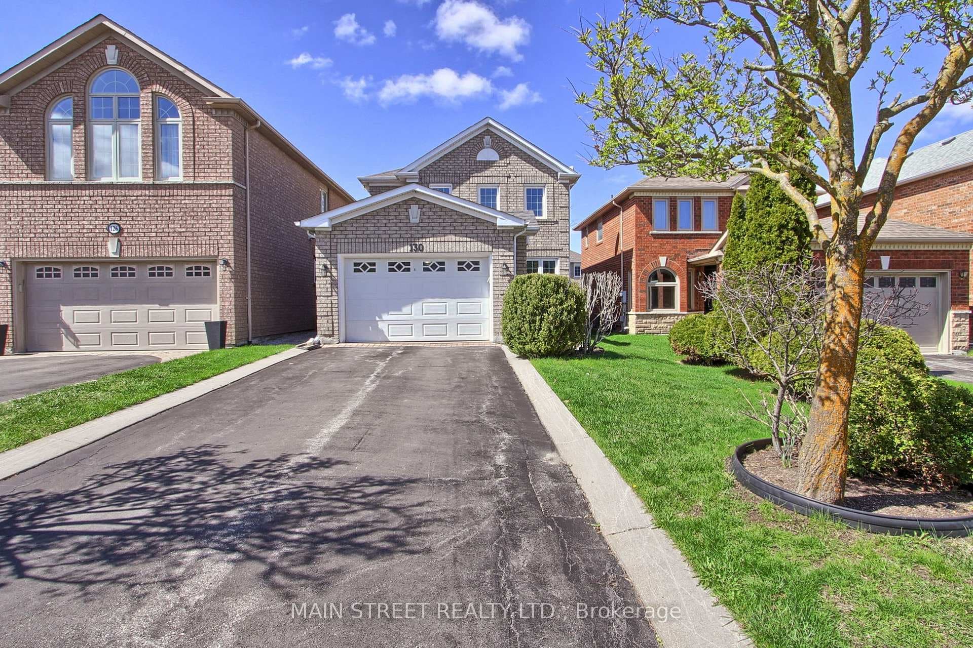 130 Rush Road, Aurora, ON L4G 7G4