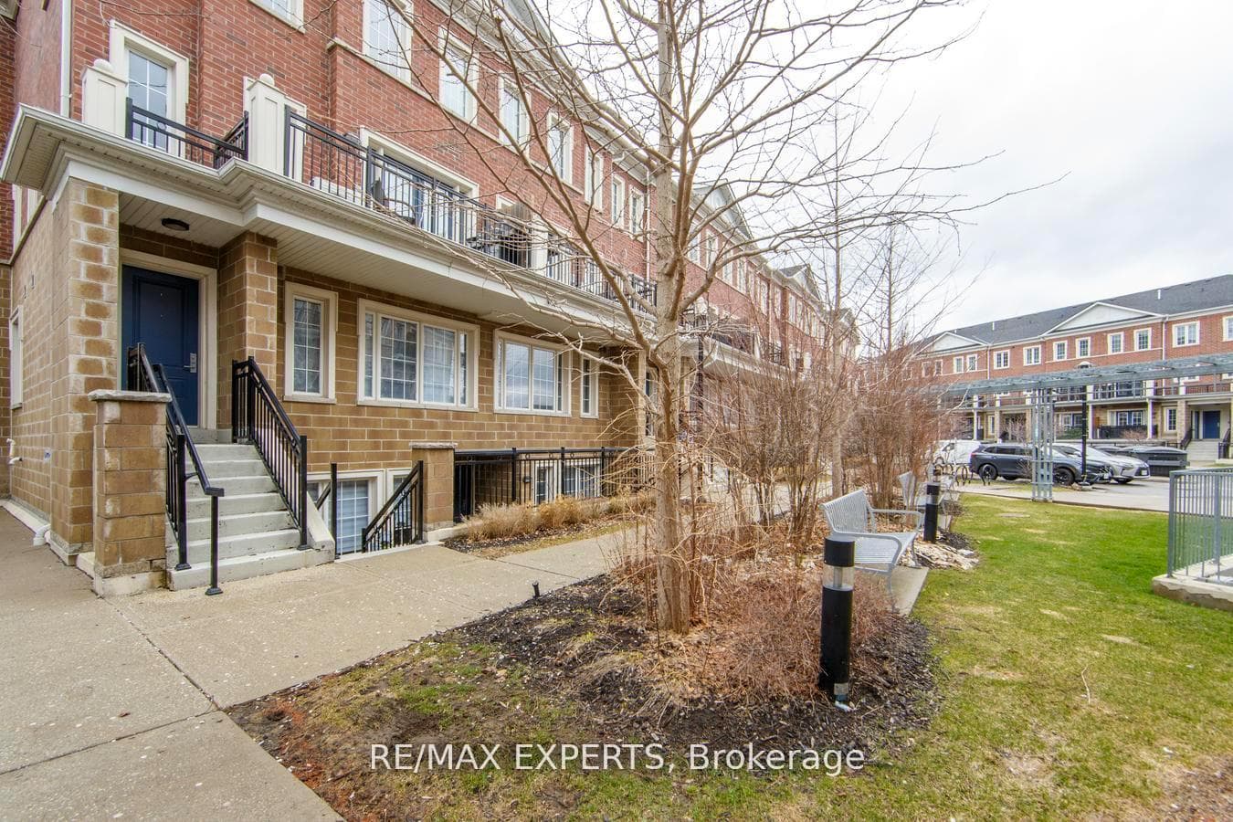 26 Bruce Street C03, Vaughan, ON L4L 0H4